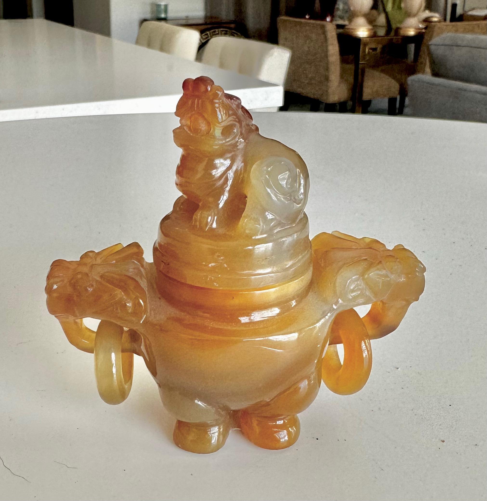 Sculpture brûleur d'encens Fu chien chinois en cornaline d'agate en vente 14