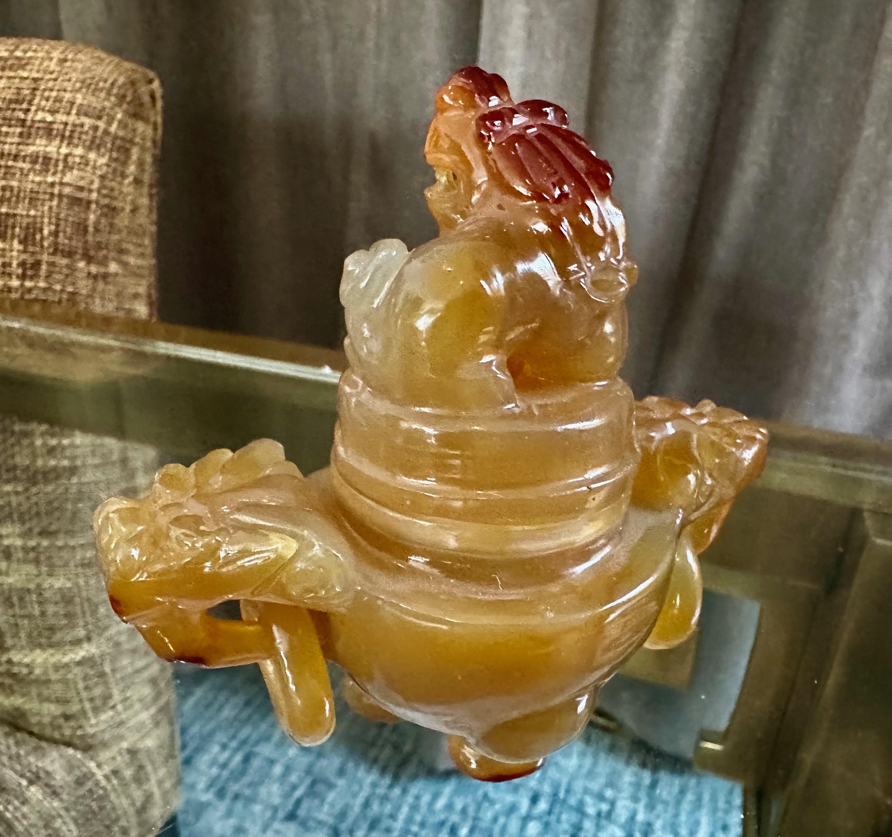 Agate Sculpture brûleur d'encens Fu chien chinois en cornaline d'agate en vente