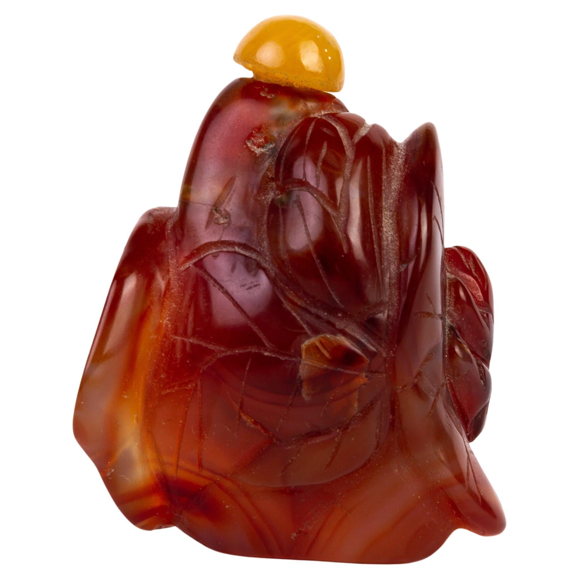 Chinese Carved Agate Snuff Bottle  For Sale