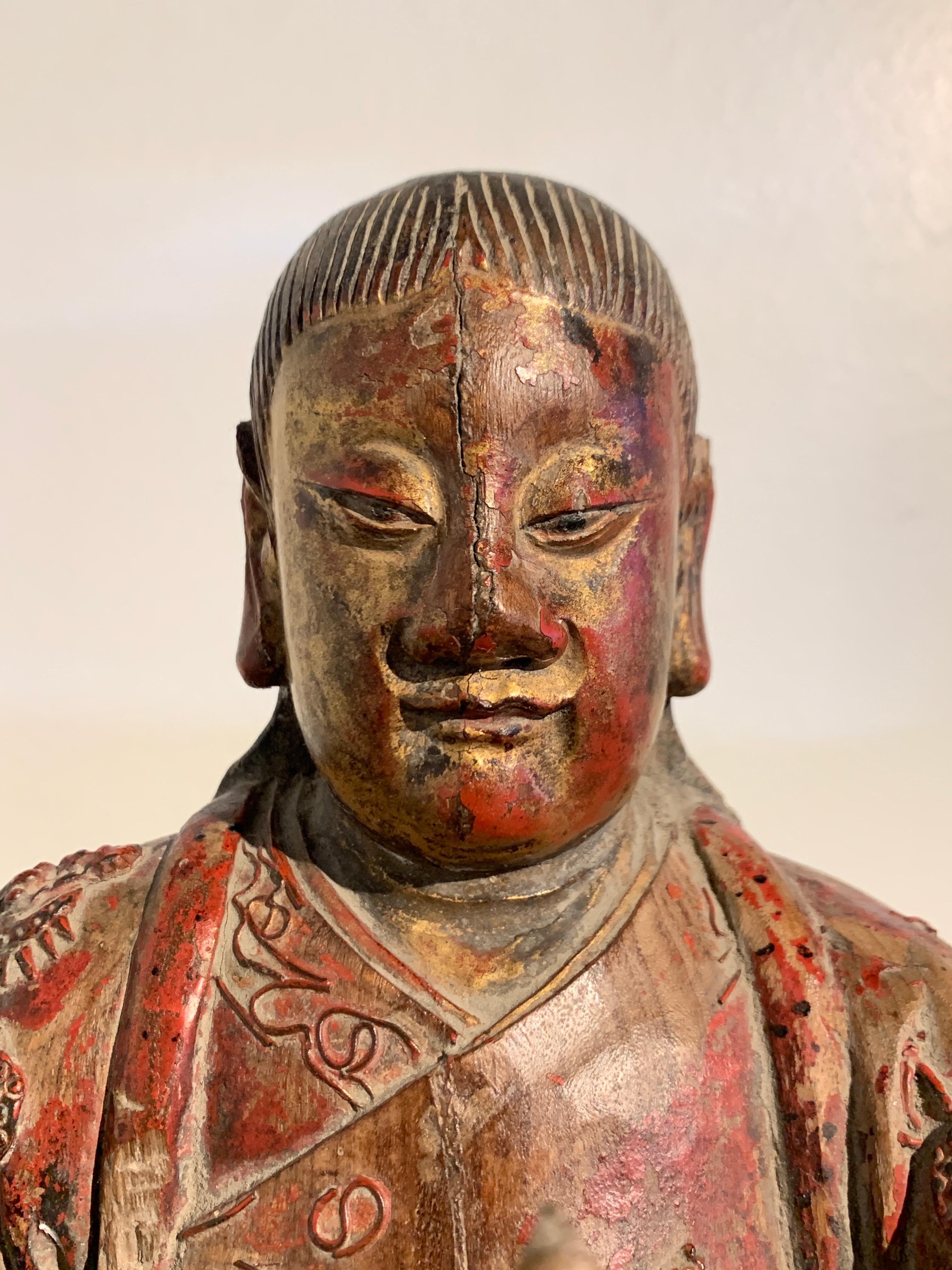 Figure chinoise sculptée et laquée de Zhenwu, Dynastie Qing, 19e siècle, Chine en vente 1