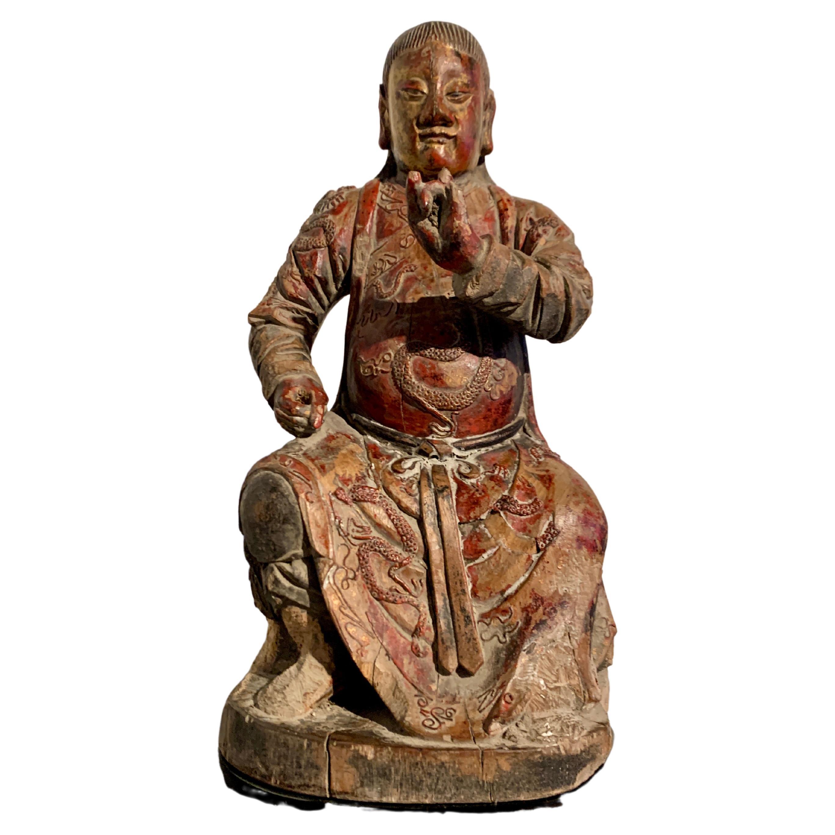 Chinesische geschnitzte und lackierte Figur des Zhenwu, Qing Dynasty, 19. Jahrhundert, China