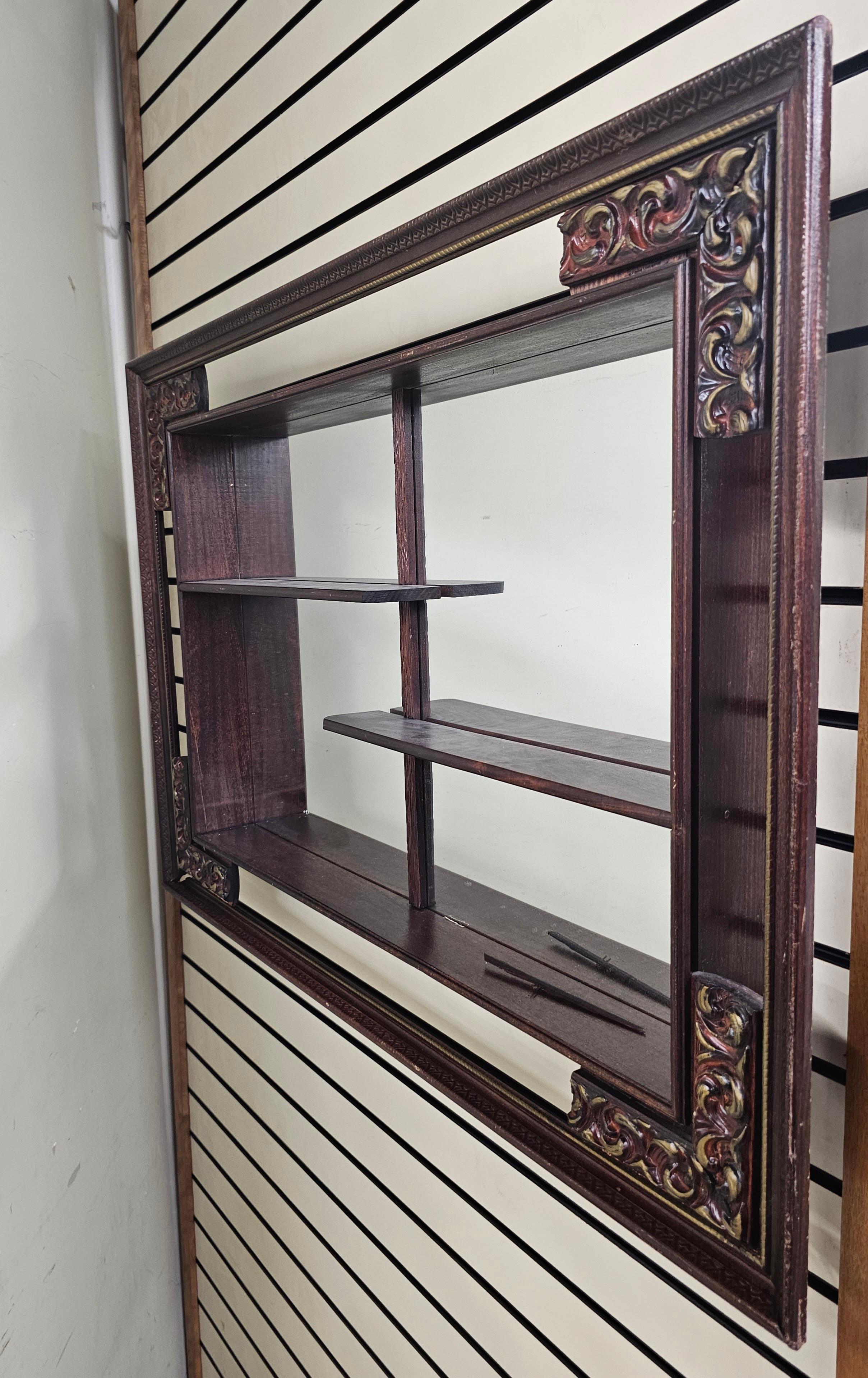 Chinese Export Chinese Carved and Lacquered Wood Framed Mirrored-Back Etagere For Sale