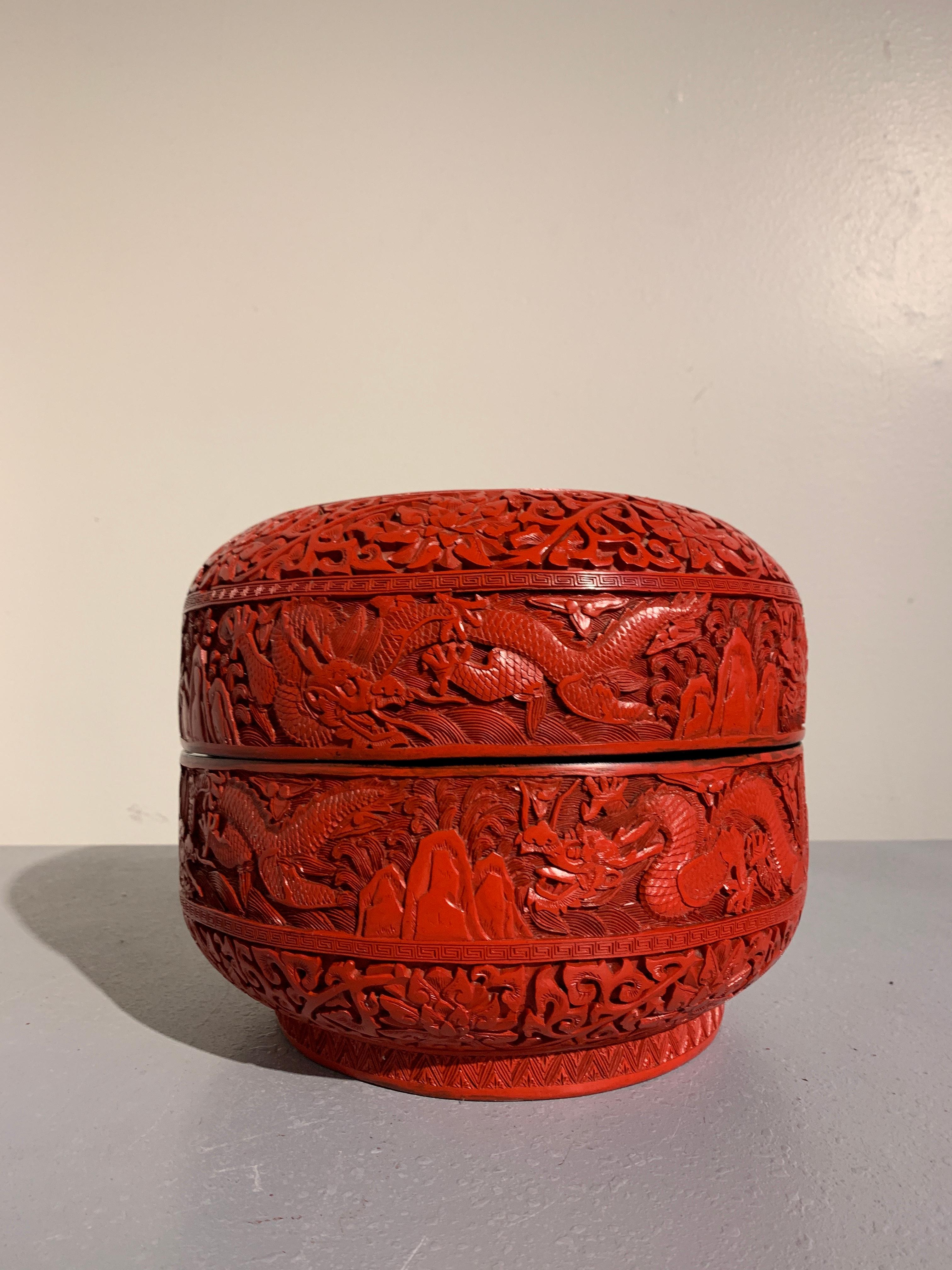 Collection Chinese black red lacquer carving dragon jewelry box Rouge box 