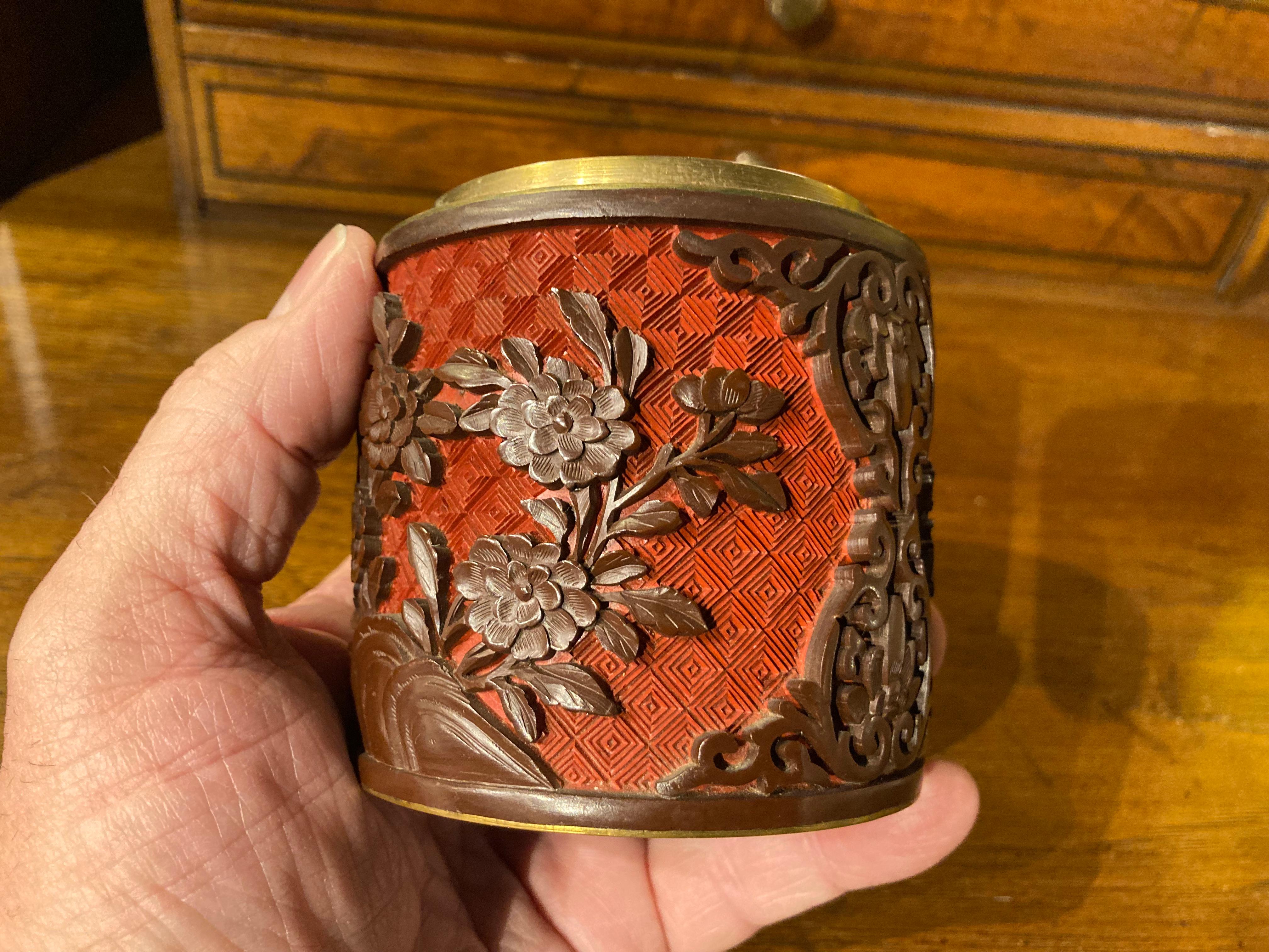 Chinese Carved Cinnabar Round Lidded Box or Jar For Sale 2
