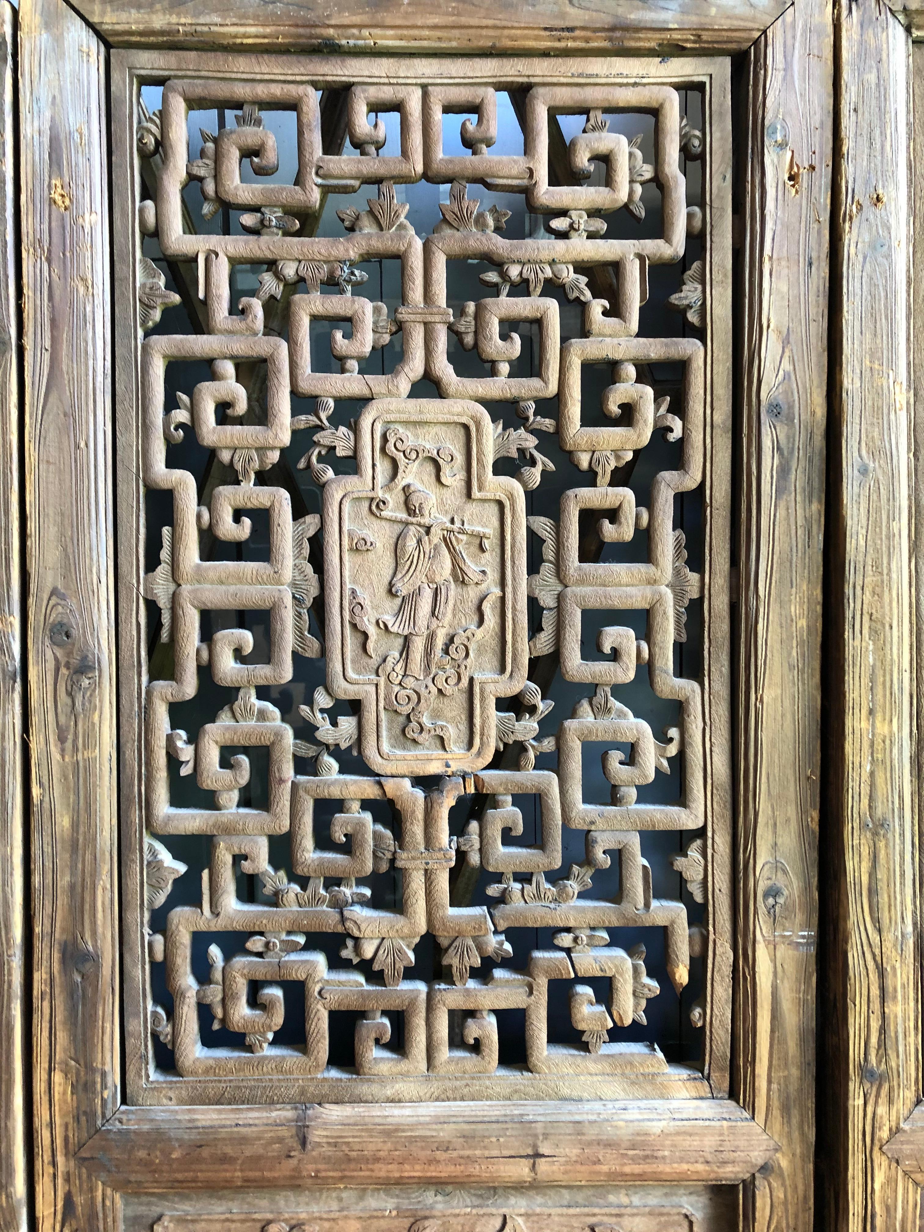 Chinese Carved Doors, 18th Century In Good Condition In Doylestown, PA