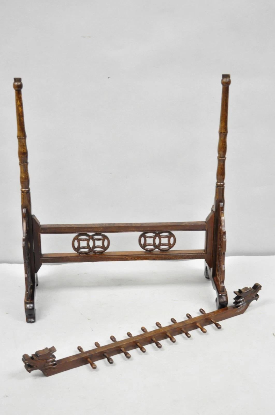 Porte-plume de calligraphie dragon chinois sculpté, support en bois de rose - une paire en vente 6