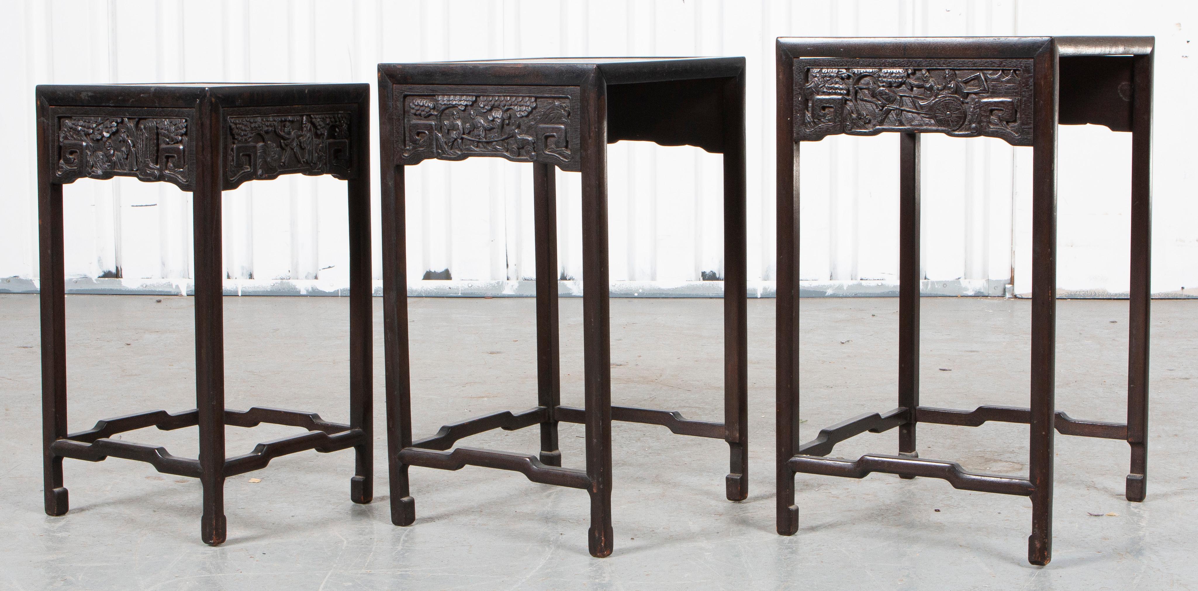 Chinese Carved Ebonized Nesting Tables, Set of 3 For Sale 1
