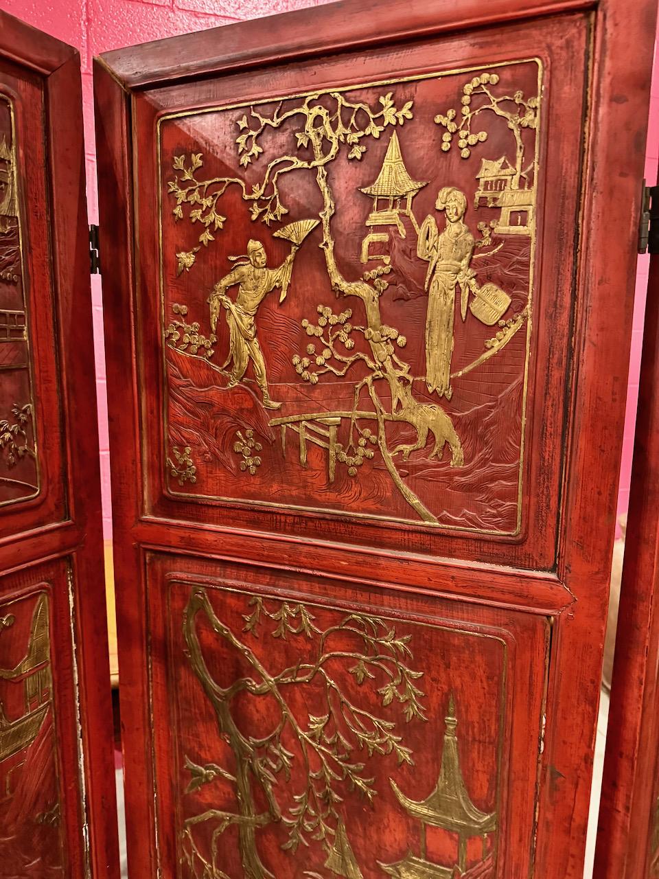 Chinesisch geschnitzte vergoldete Wood Panels oder Bildschirm, 19. (19. Jahrhundert) im Angebot