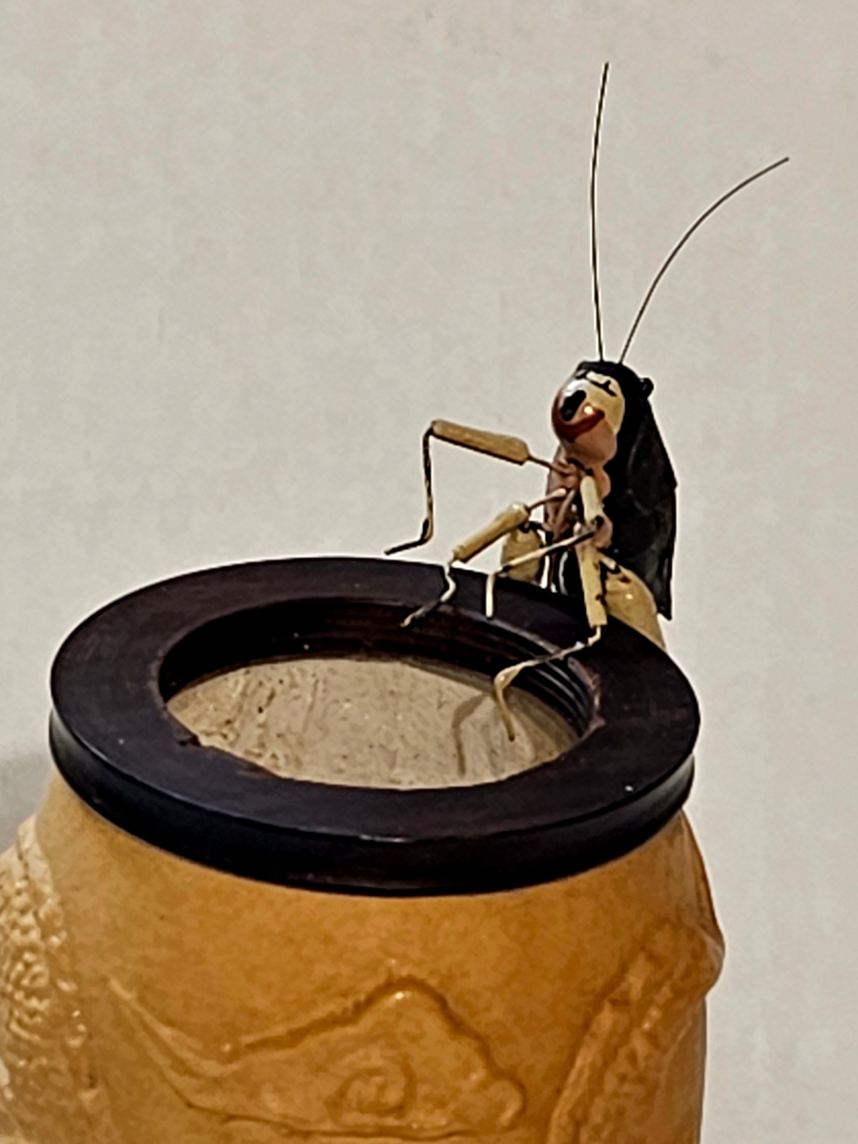 Chinese Carved Gourd Cricket Cage and a Modeled Cricket For Sale 7