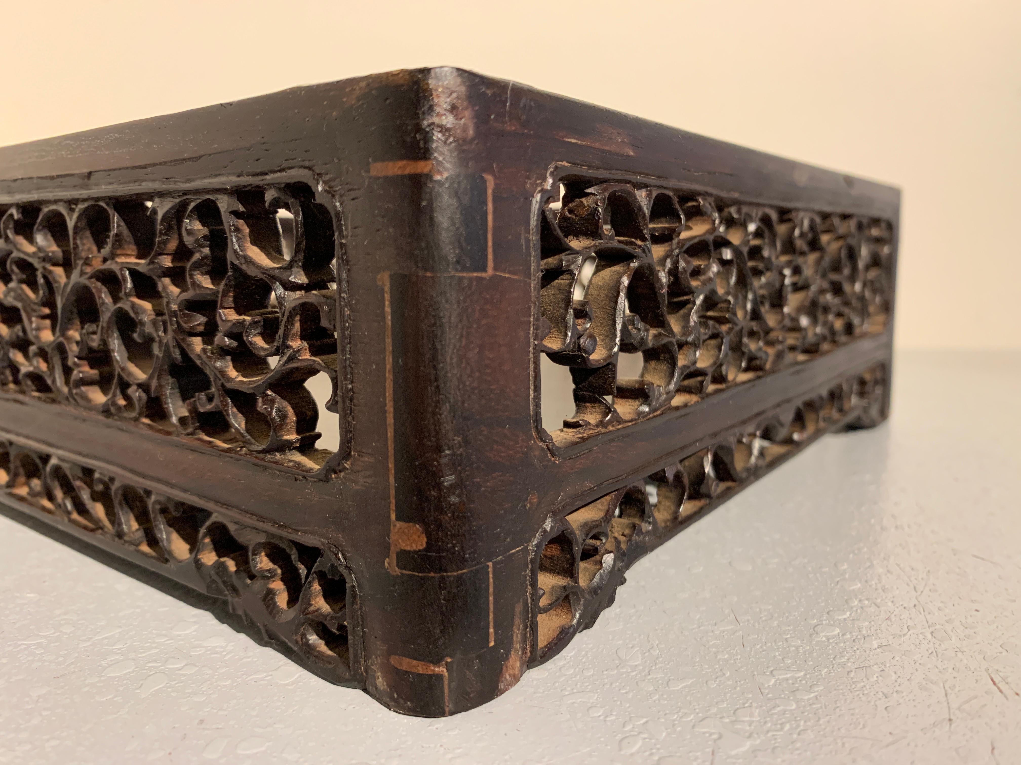 Chinese Carved Hardwood Scholar's Tray, Qing Dynasty, 19th Century, China For Sale 7