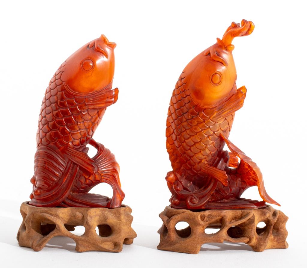 Chinese Carved Horn Carp Form Snuff Bottles, Pair In Good Condition For Sale In New York, NY