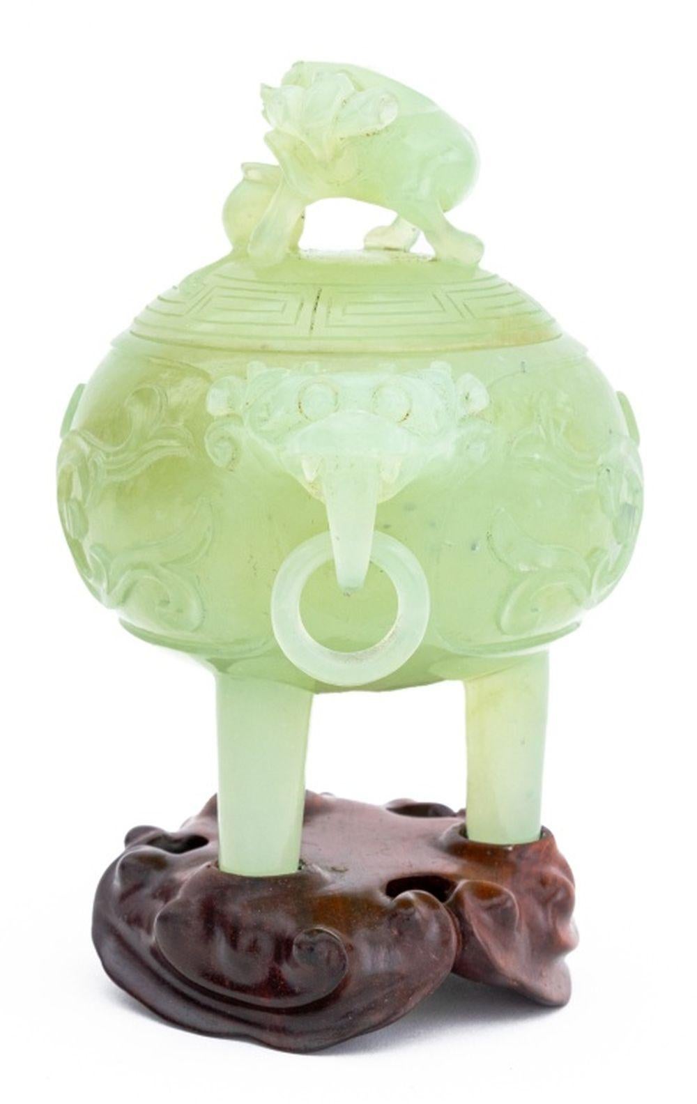 Chinese Carved Jade Foo Dog Covered Tripod Censer In Good Condition In Astoria, NY