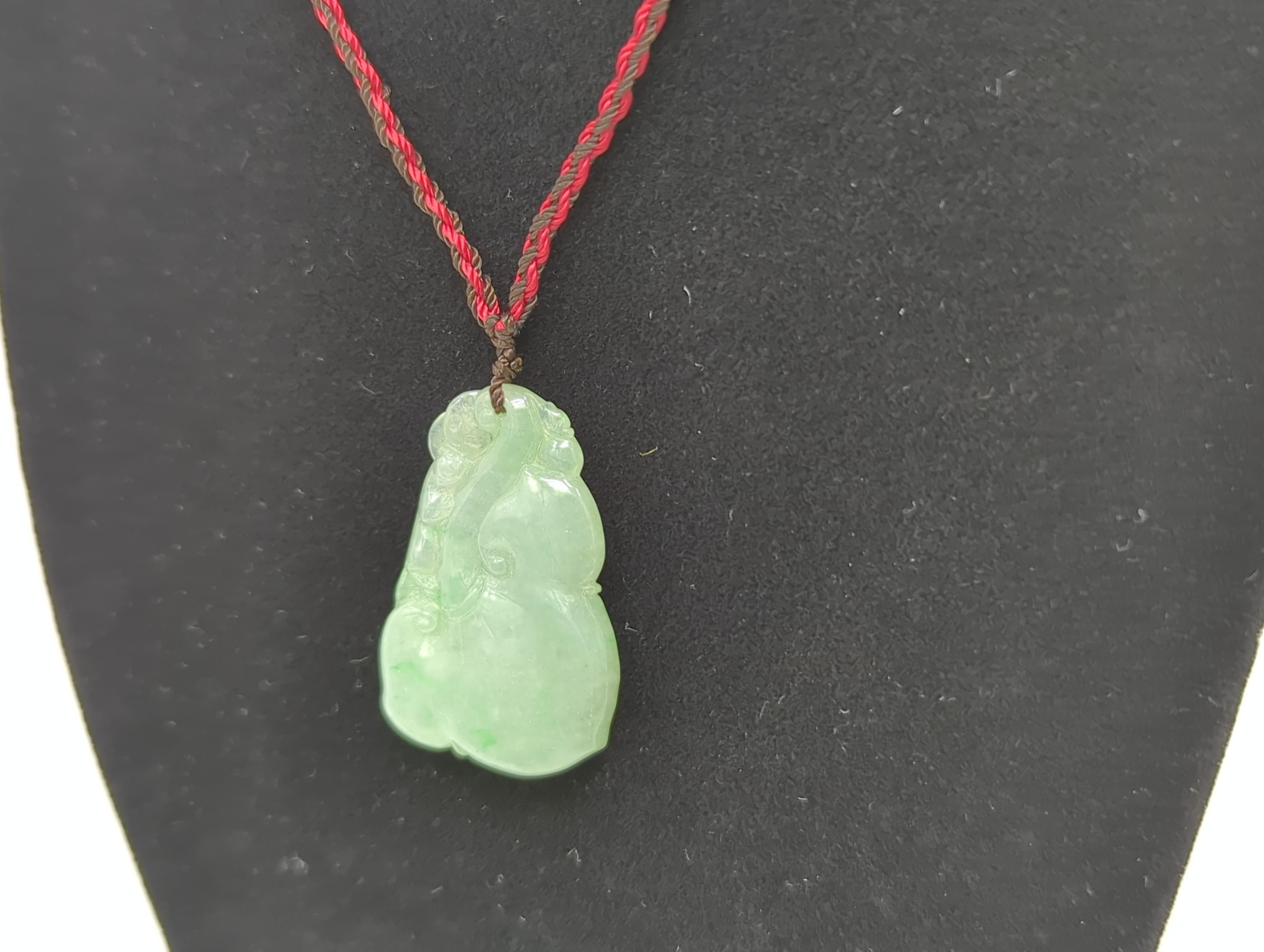 Bead Chinese Carved Light Green Ruyi Jadeite Pendant Necklace A-Grade 18-24
