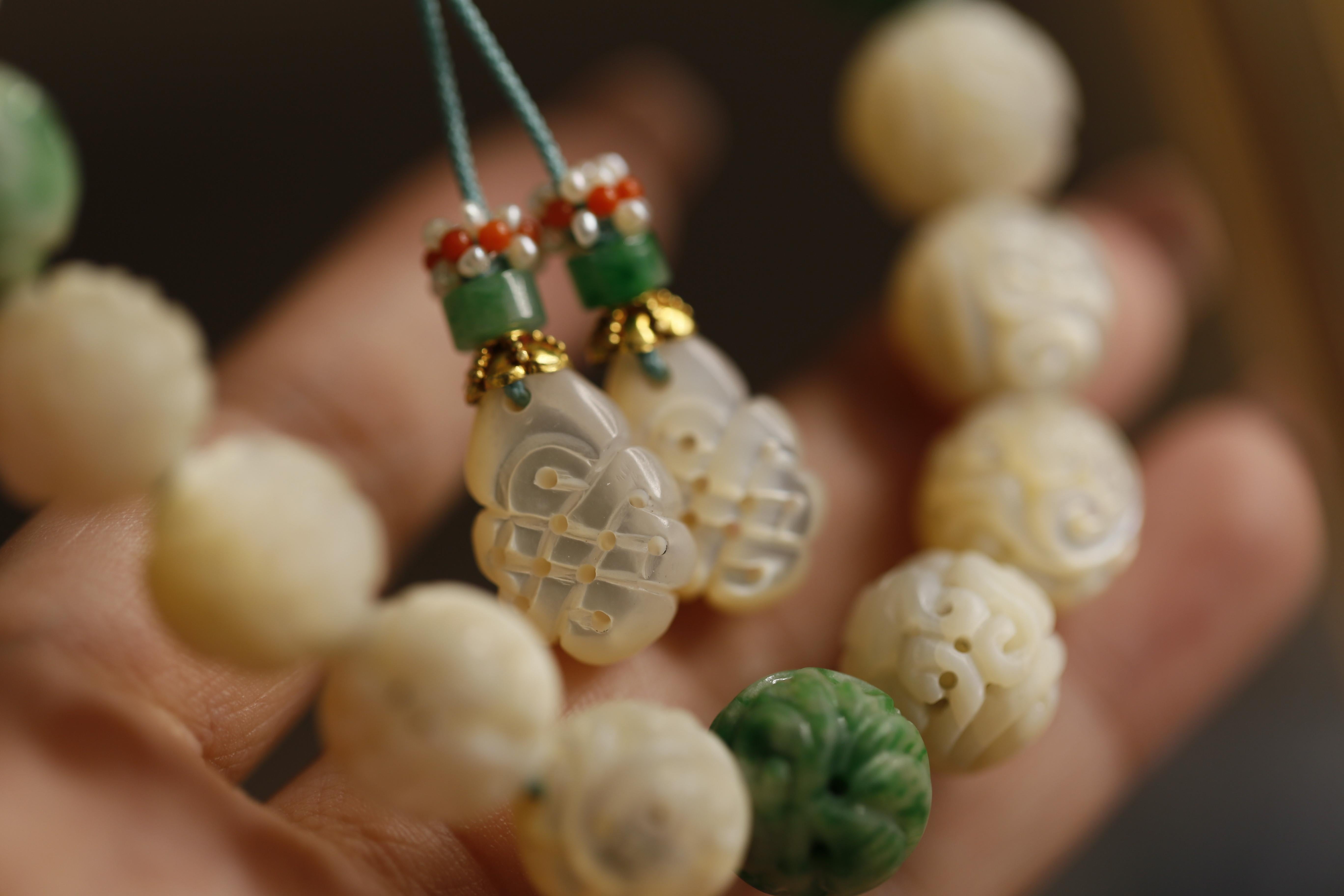 Women's or Men's Chinese Carved Oyster Shell and Jade Bead Bracelet