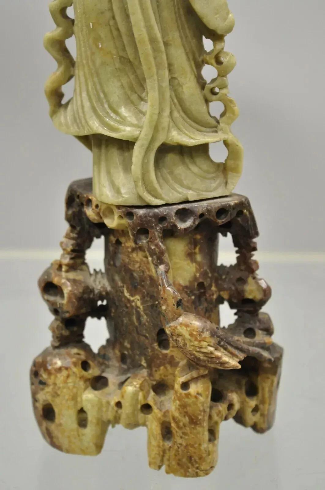 Chinesische geschnitzte Seifenstein-Skulptur Guanyin Kwan Yin 15