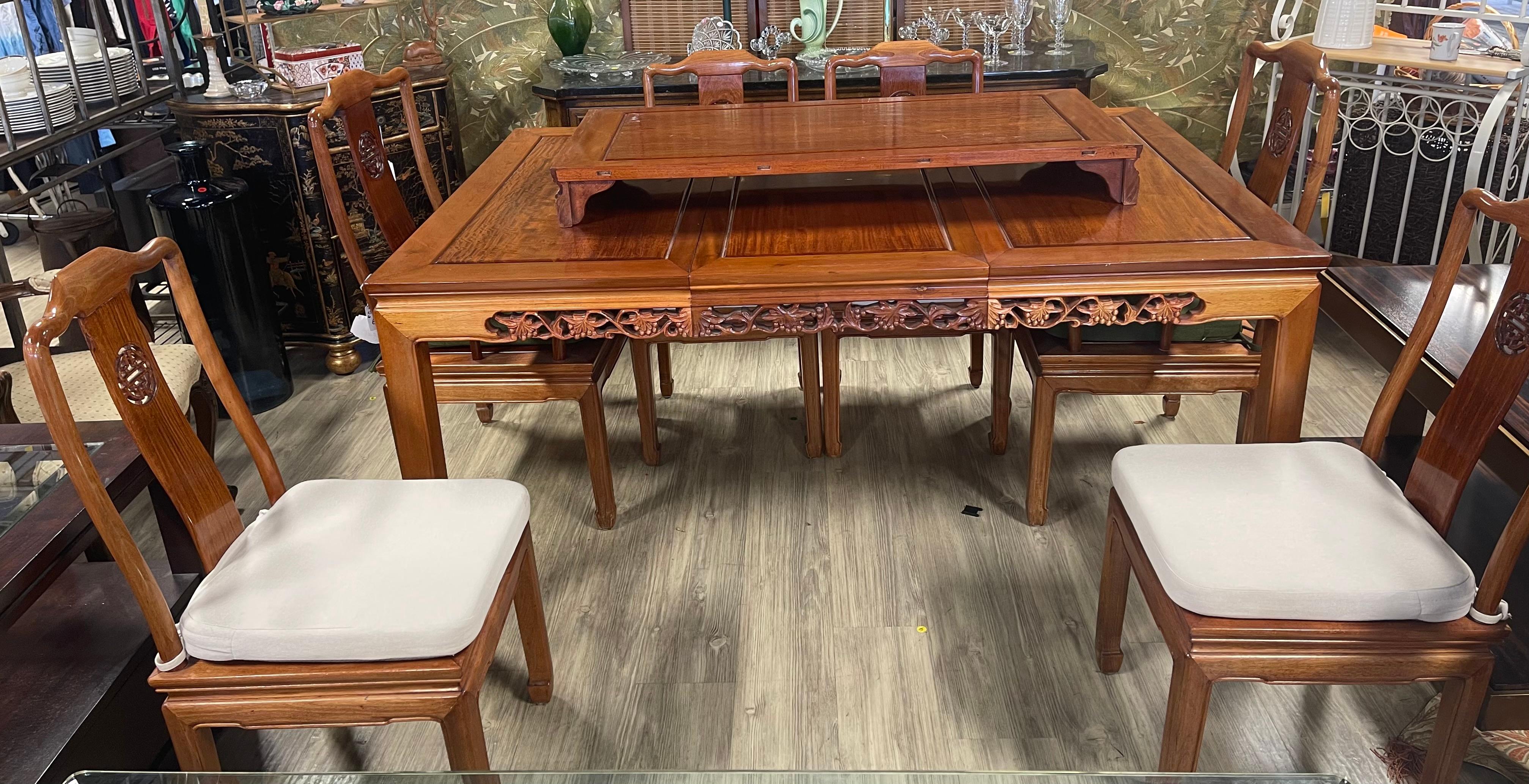 Teck sculpté chinois  Wood Dining Set 7 pcs Extendable en vente 6