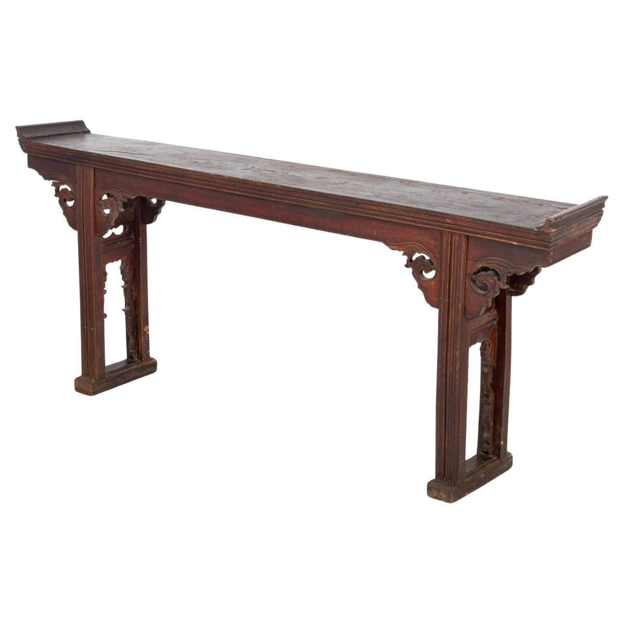 Tavolo d'altare cinese in legno intagliato