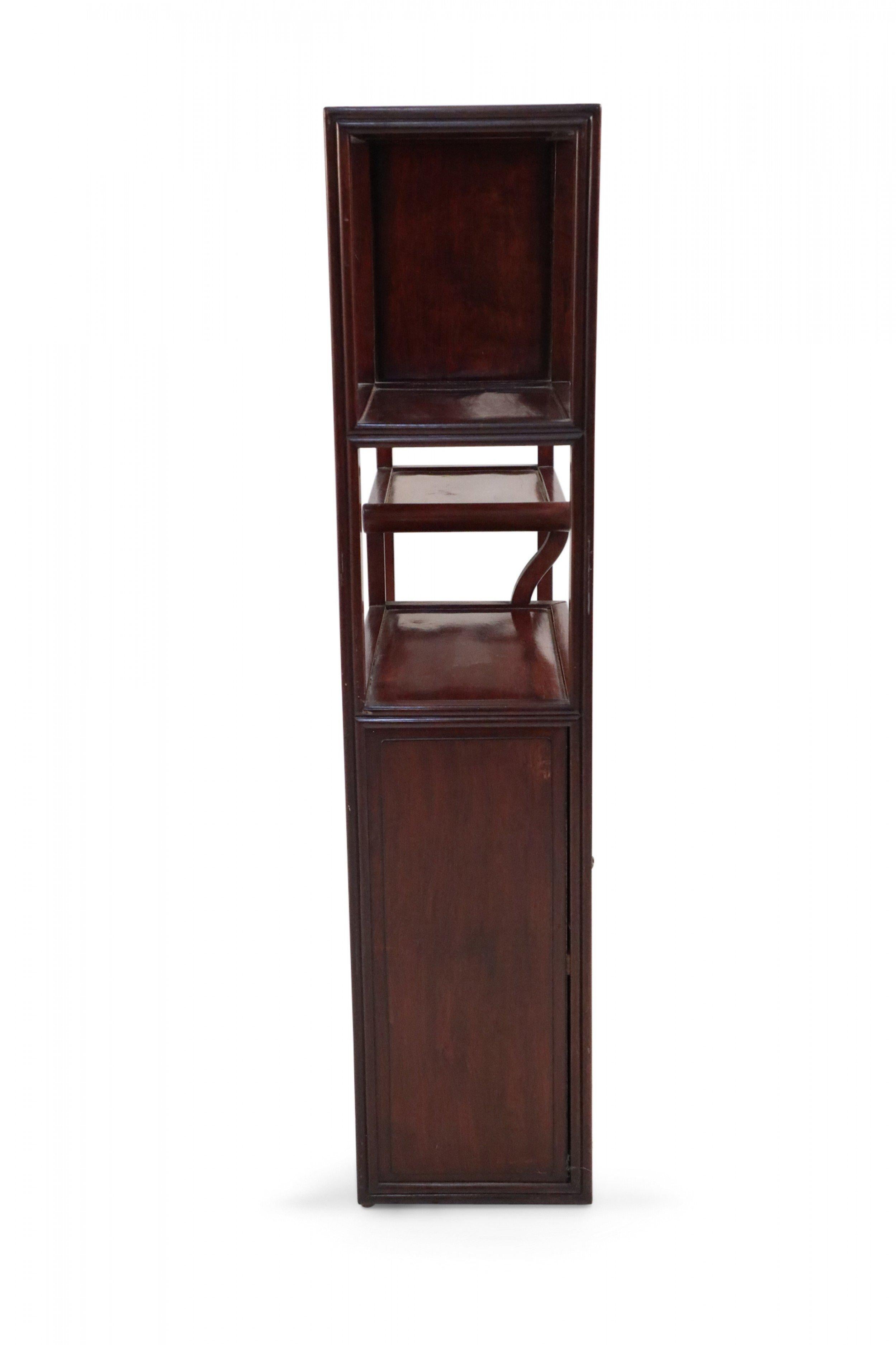 20th Century Chinese Carved Wood and Red Accented Bogu Etagere Shelf For Sale