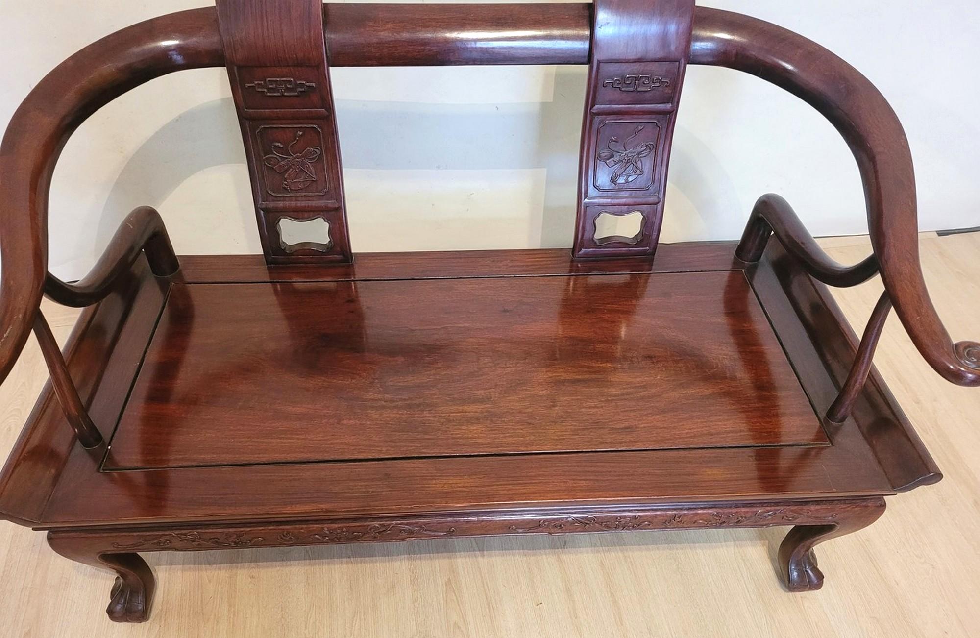 Chinese Carved Wood Bench, Late 19th Early 20th Century In Good Condition For Sale In MARSEILLE, FR