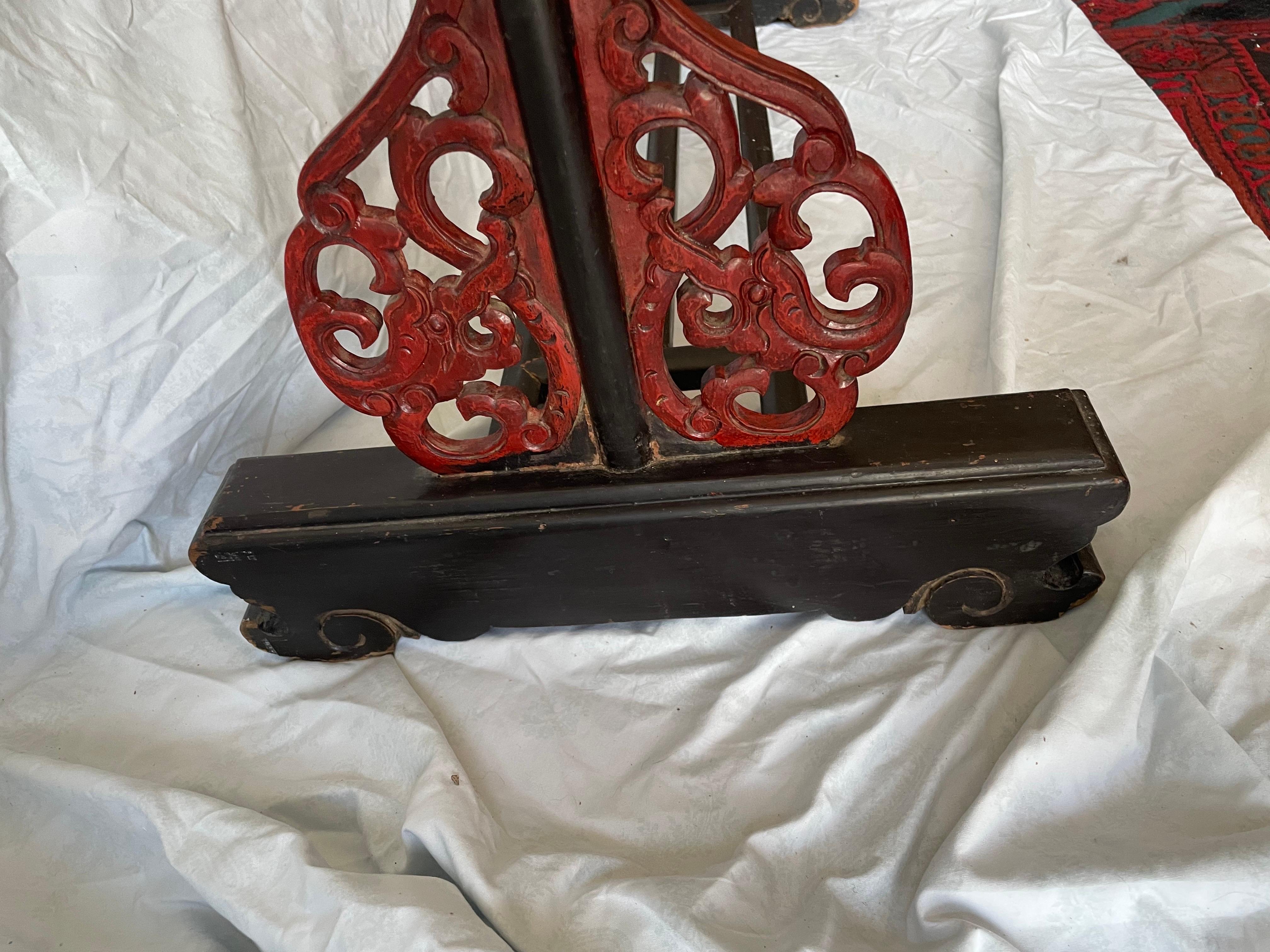 Chinese Carved Wood Robe Garment Display Rack Dragon Heads Black & Red Paint For Sale 10