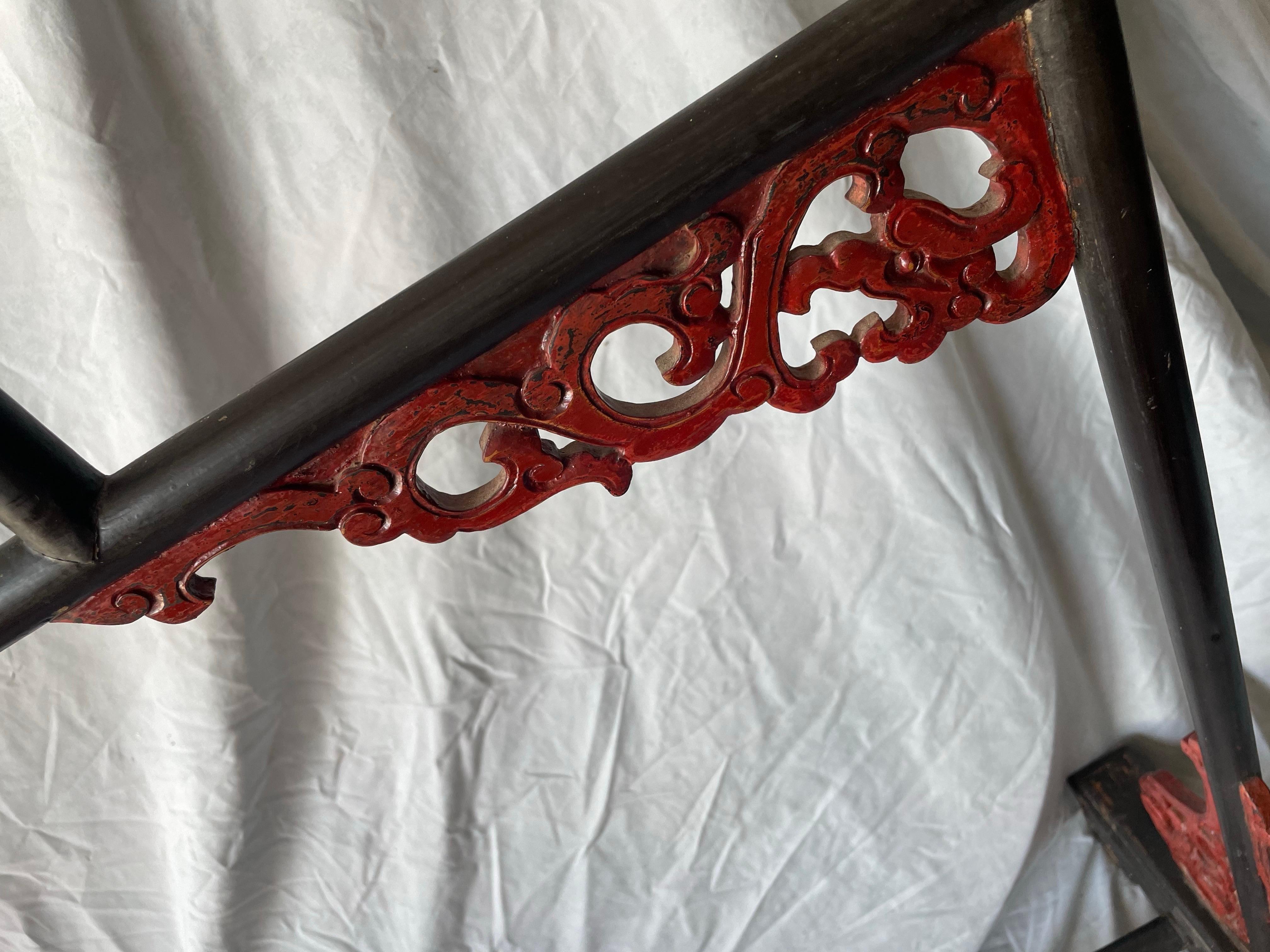 Chinese Carved Wood Robe Garment Display Rack Dragon Heads Black & Red Paint For Sale 14