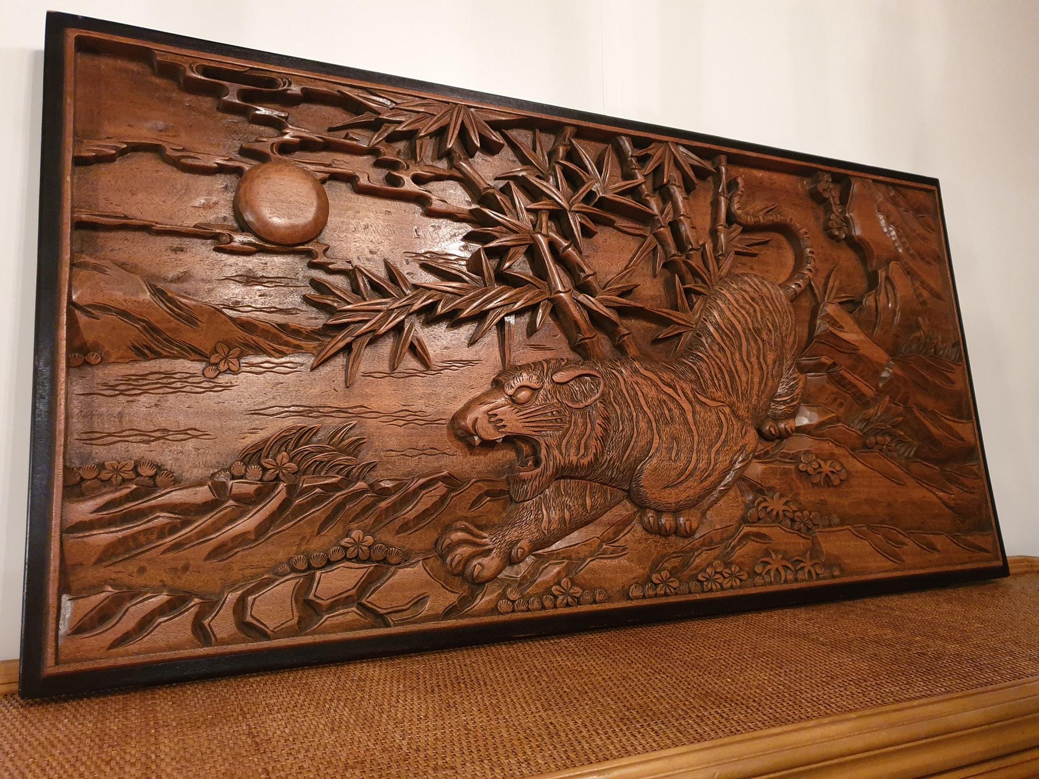 Chinese Carved Wood Wall Art from a Hunting Tiger For Sale 4