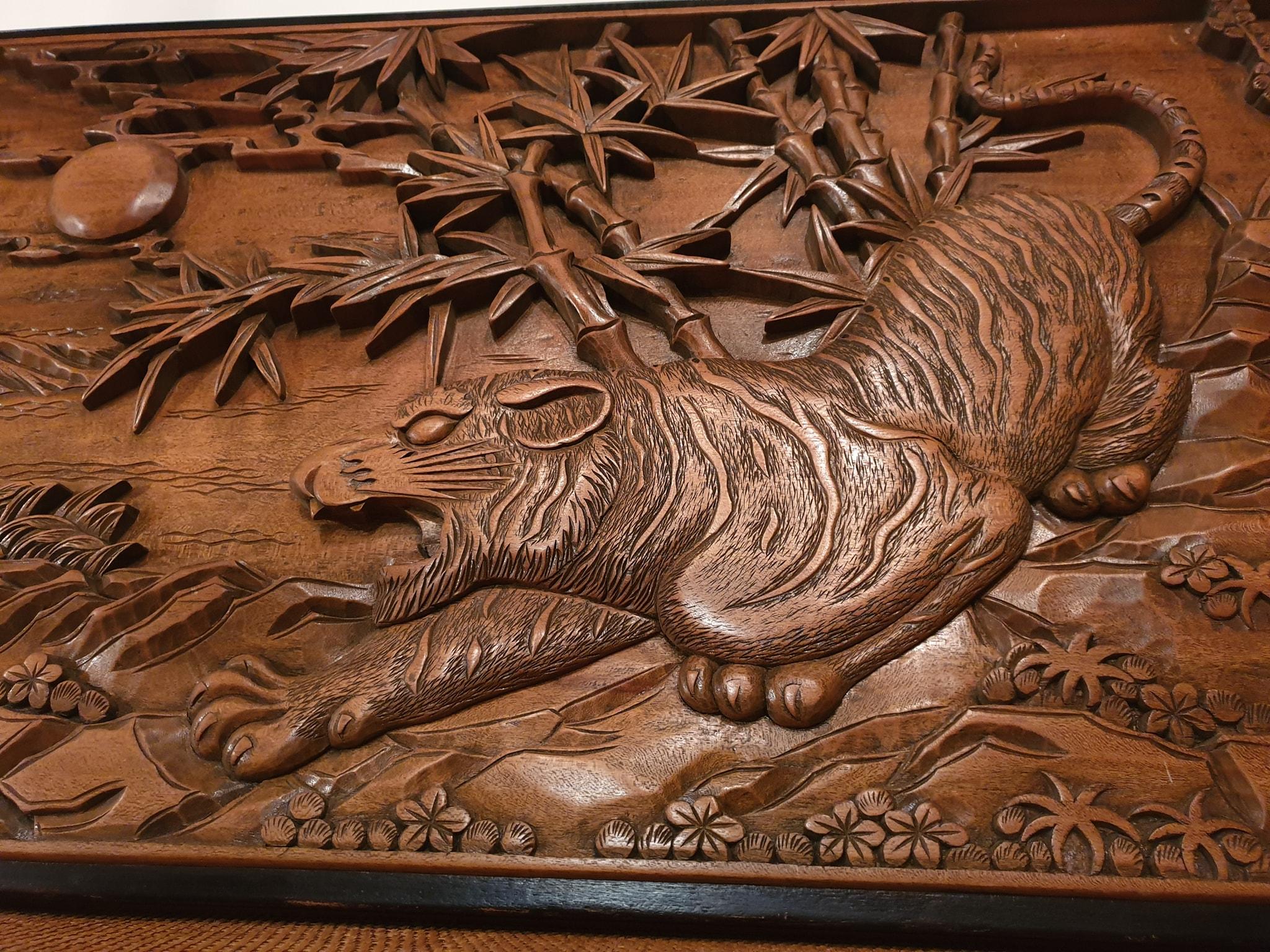 Chinese Carved Wood Wall Art from a Hunting Tiger For Sale 8