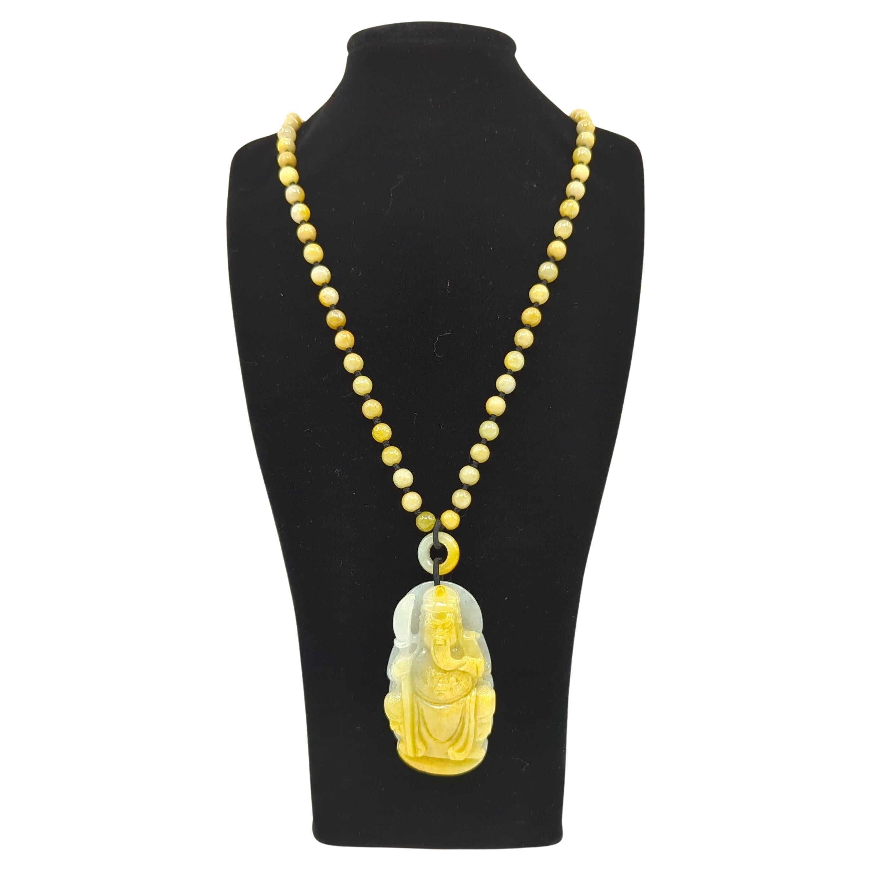 24" Chinese Carved Yellow Jadeite Guan Yu Pendant Amulet Beaded Necklace A-Grade For Sale