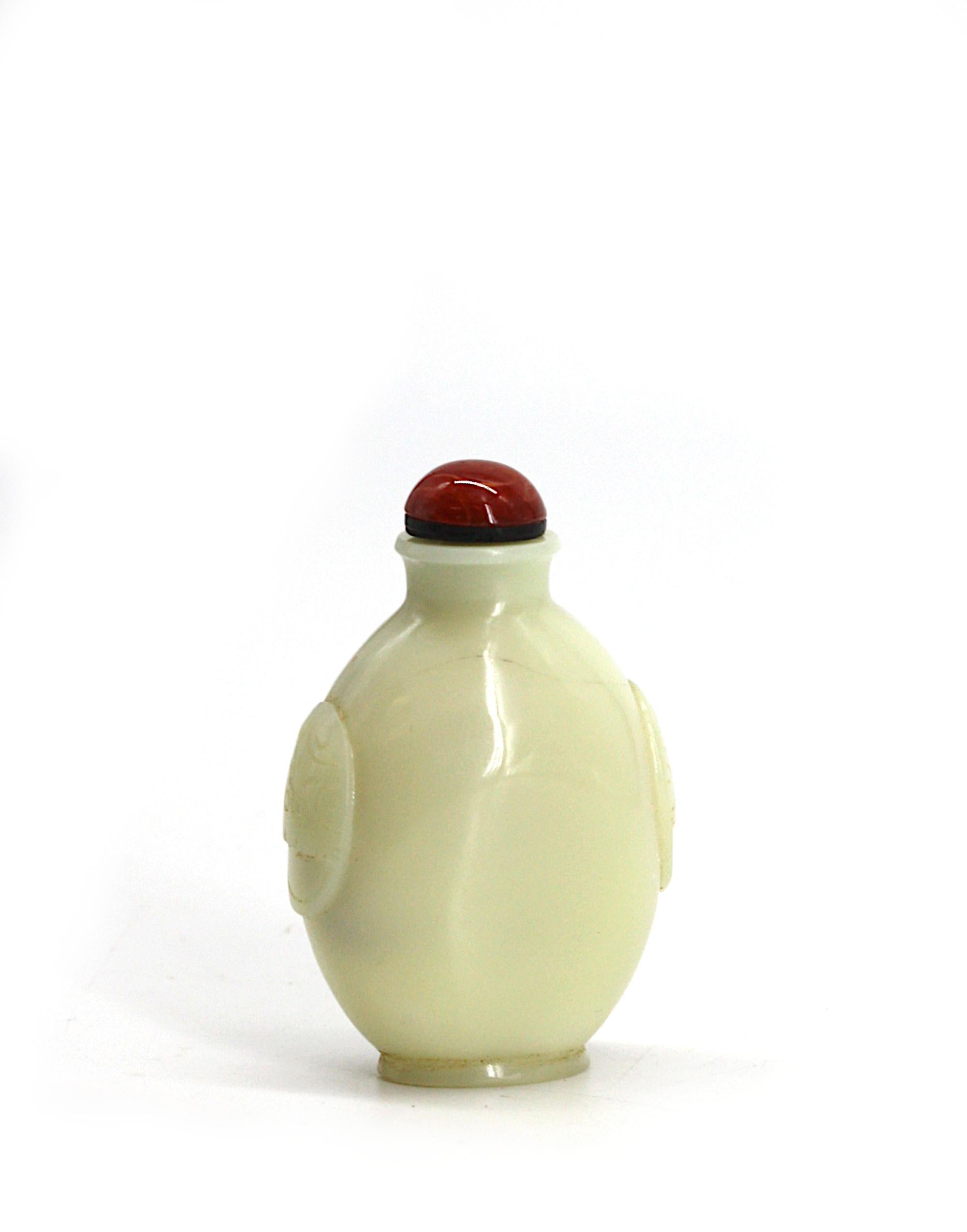 Bouteille à priser chinoise en verre céladon en vente 2