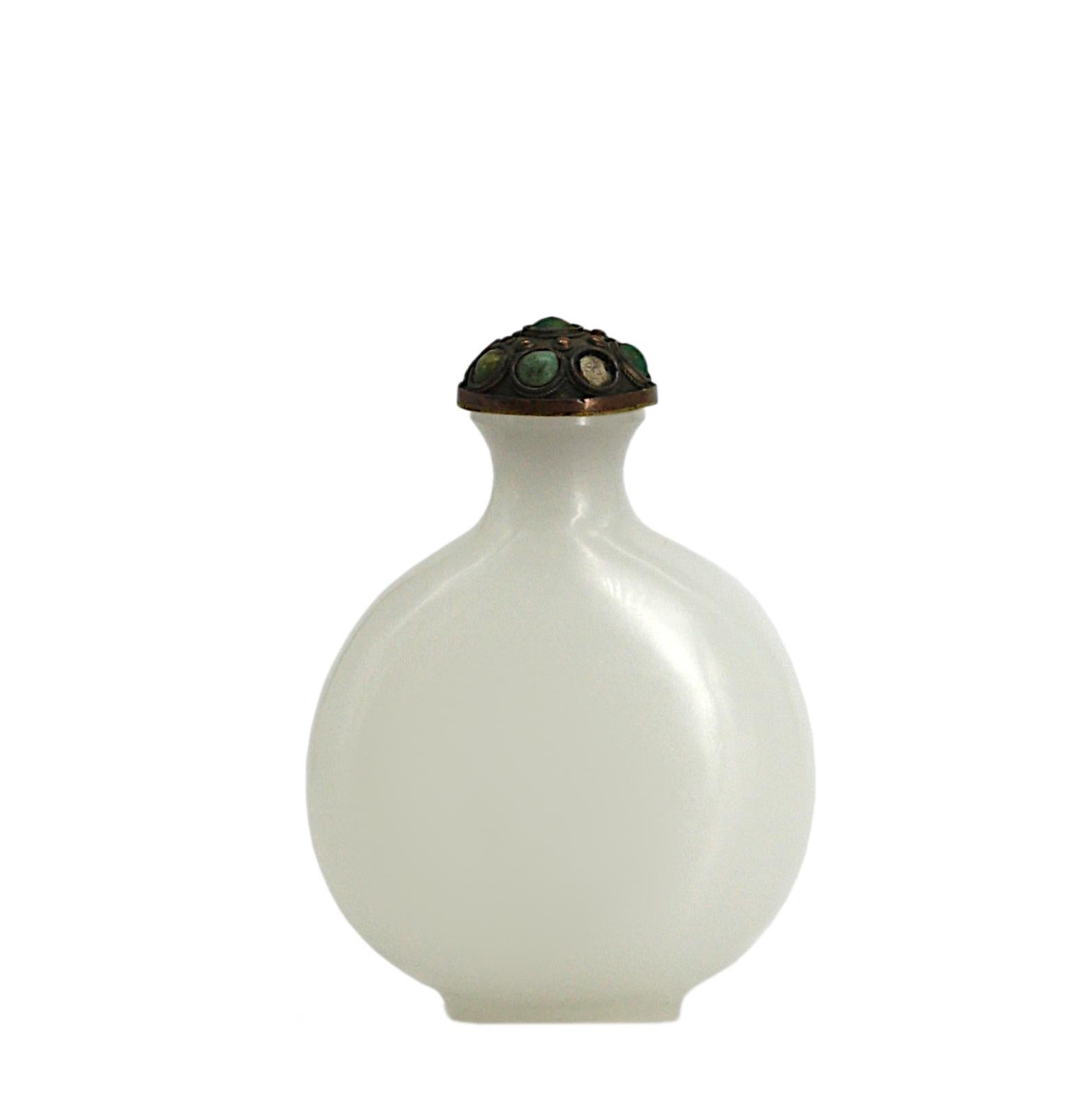 Bouteille à priser chinoise en verre céladon en vente 2