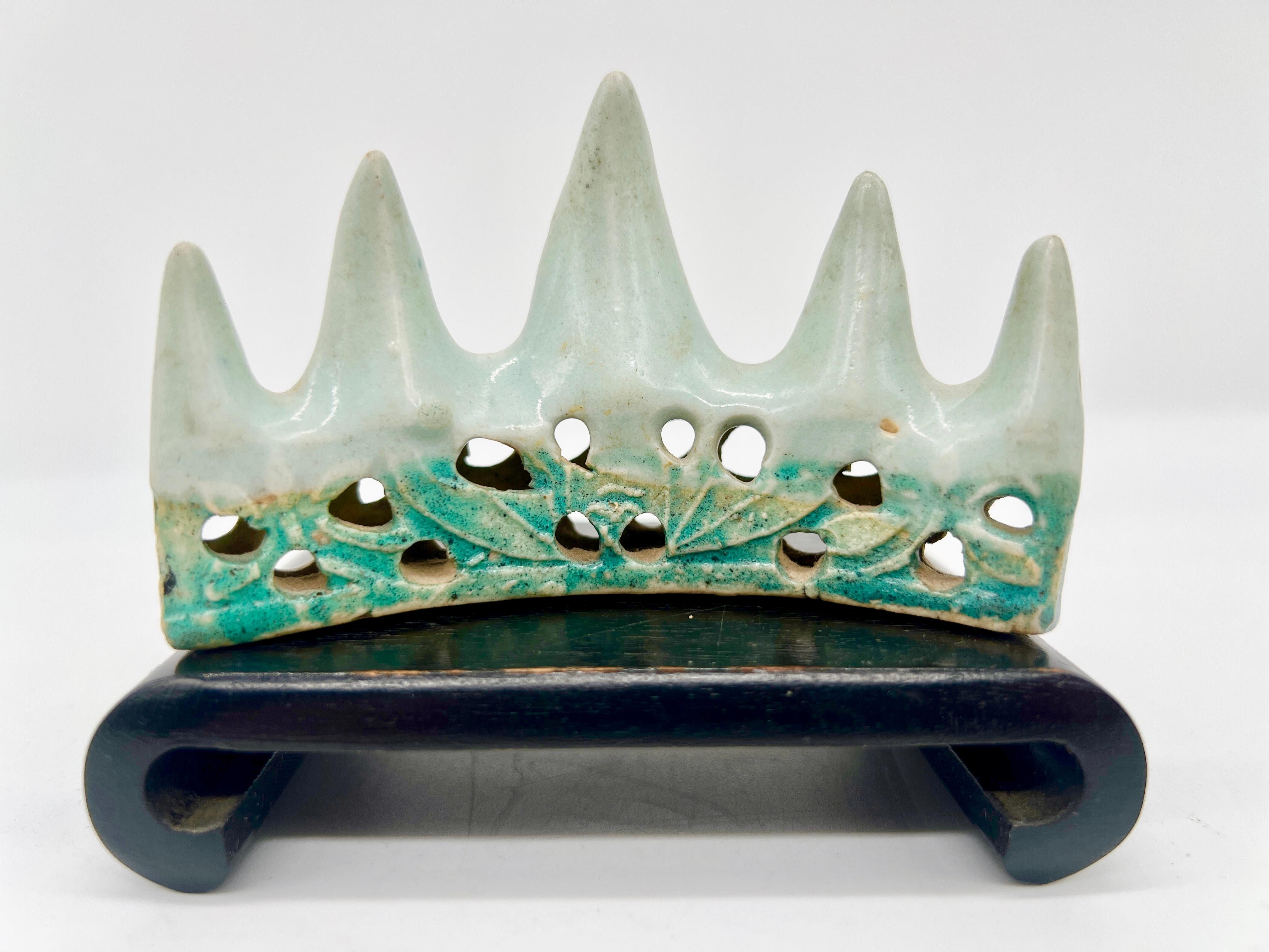 XVIIIe siècle et antérieur Porte-bracelets chinois Kangxi émaillé céladon et vert turquoise en vente