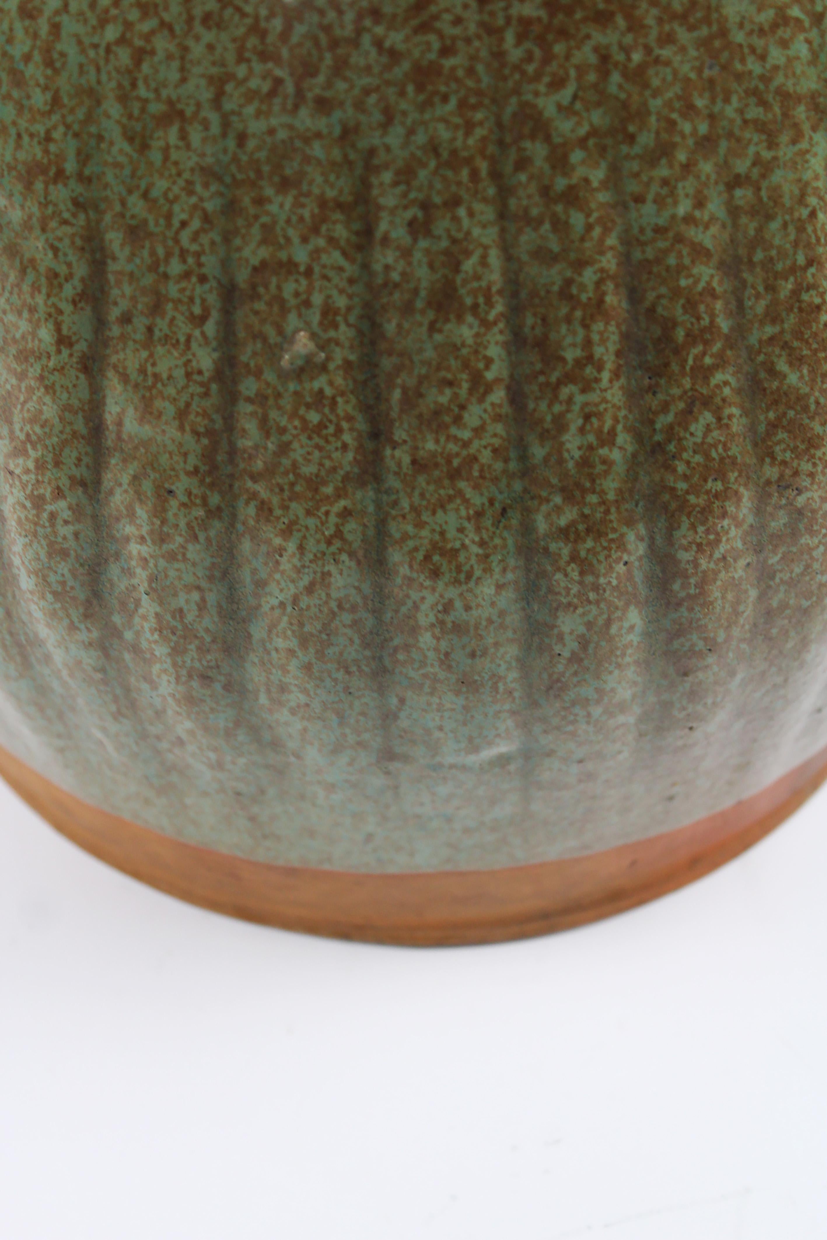 19th century Green Celadon Ginger Jar fluted glazed stoneware Longquan China For Sale 2