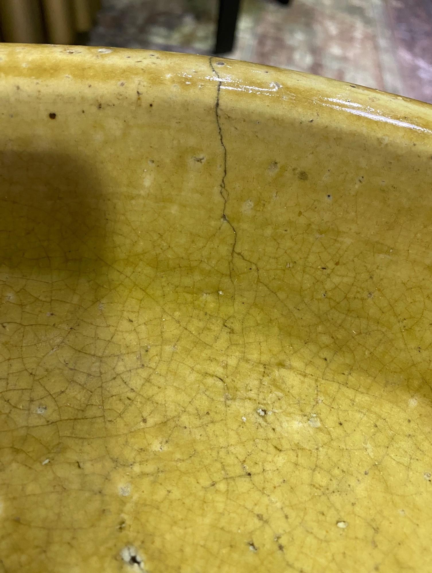 Chinese Celadon Large Heavy Yellow Glazed Footed Bowl, Qing Dynasty For Sale 3