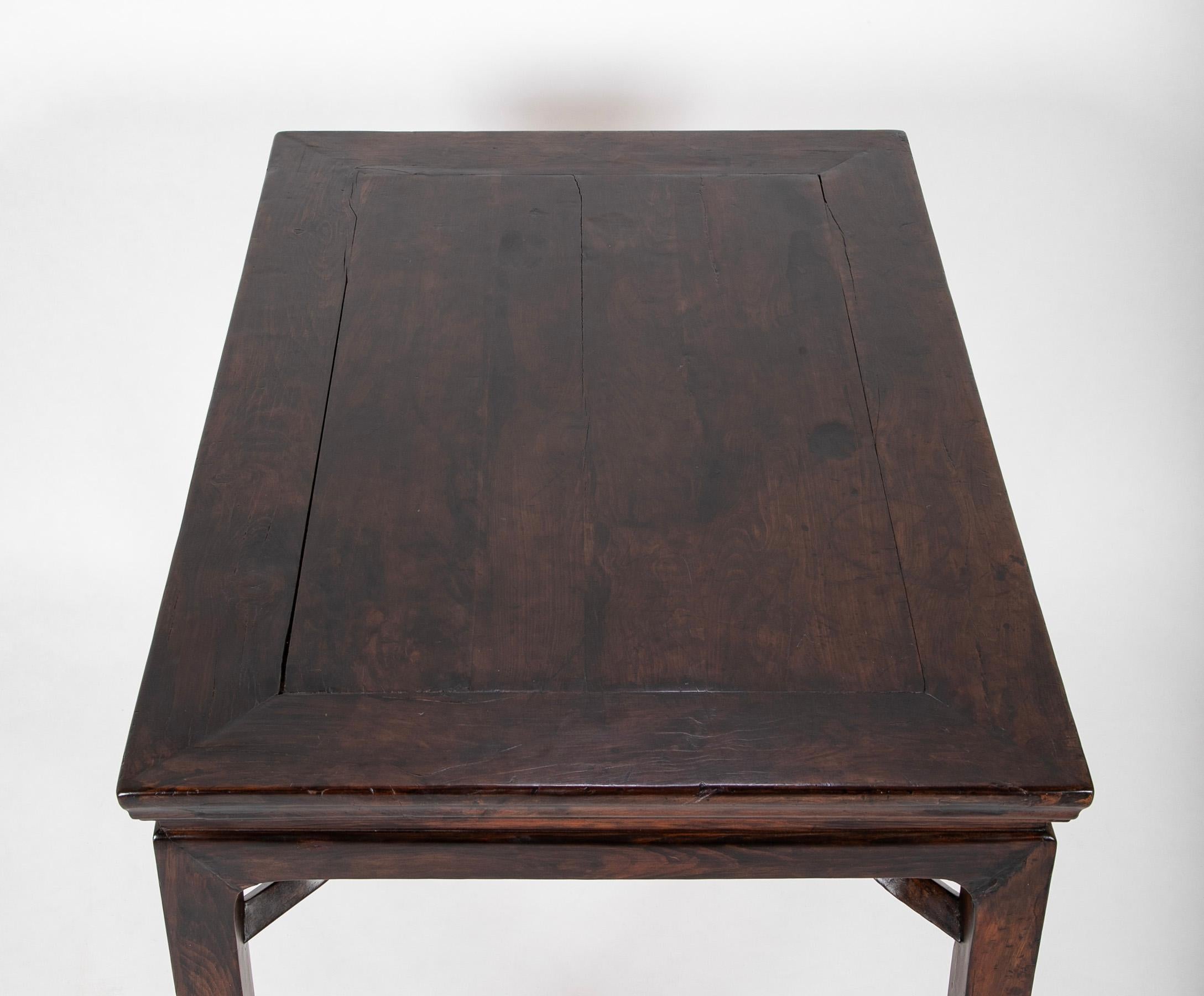 Table centrale chinoise en bois de Jumu Bon état - En vente à Stamford, CT