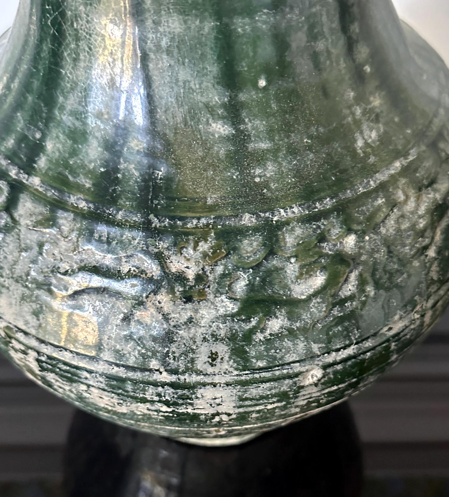 Chinese Ceramic Hu Jar with Green Glaze Han Dynasty In Good Condition For Sale In Atlanta, GA