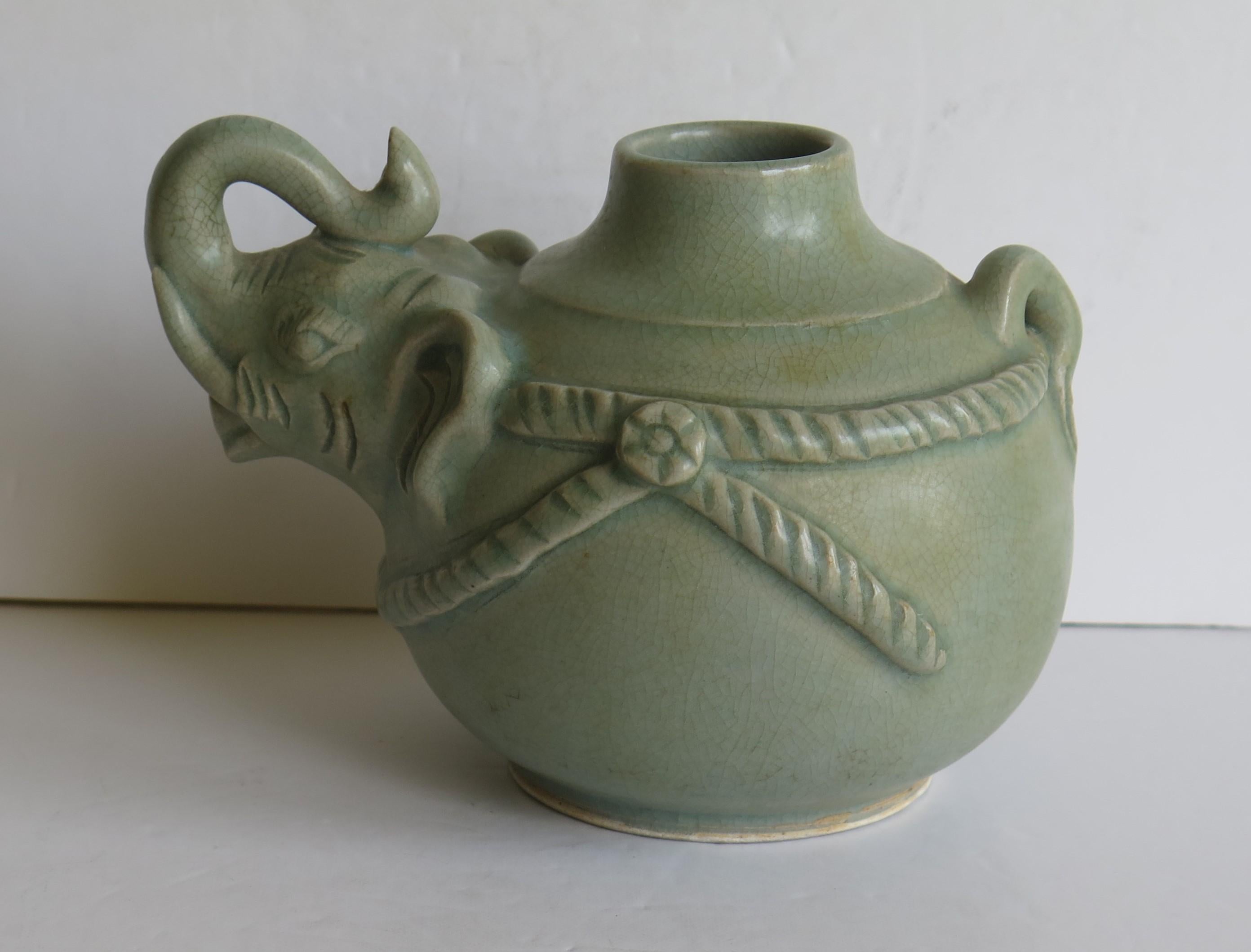 Elephant Reactive Glaze Porcelain Teapot Green 32 Ounce Capacity