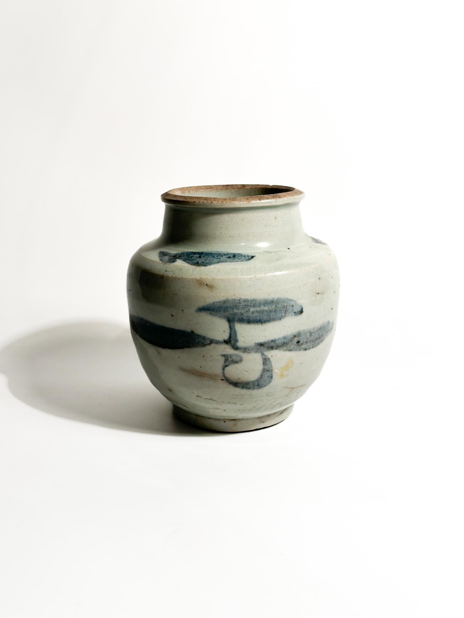 Chinese Ceramic Vase Qing Dynasty Tung Chih Period (1862 - 1875) For Sale 4