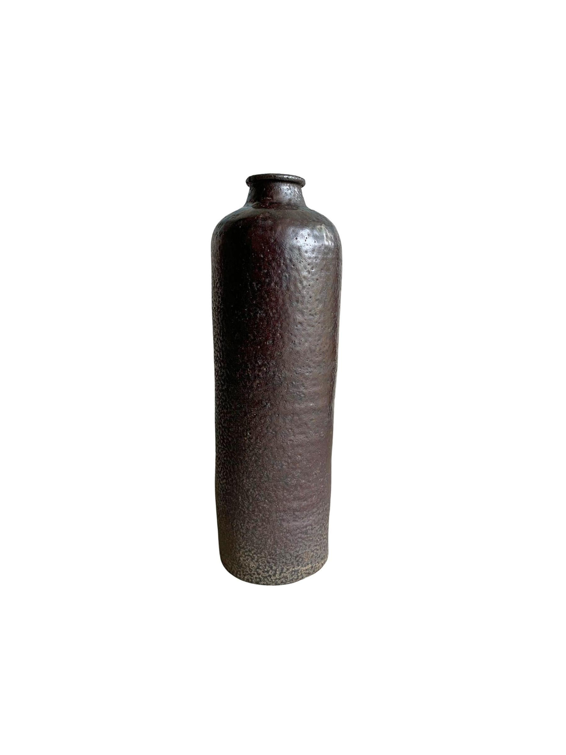Qing Bottiglia da vino in ceramica cinese con smalto marrone scuro, XVIII secolo in vendita