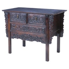 Chinese chest of drawers in tamarind wood.