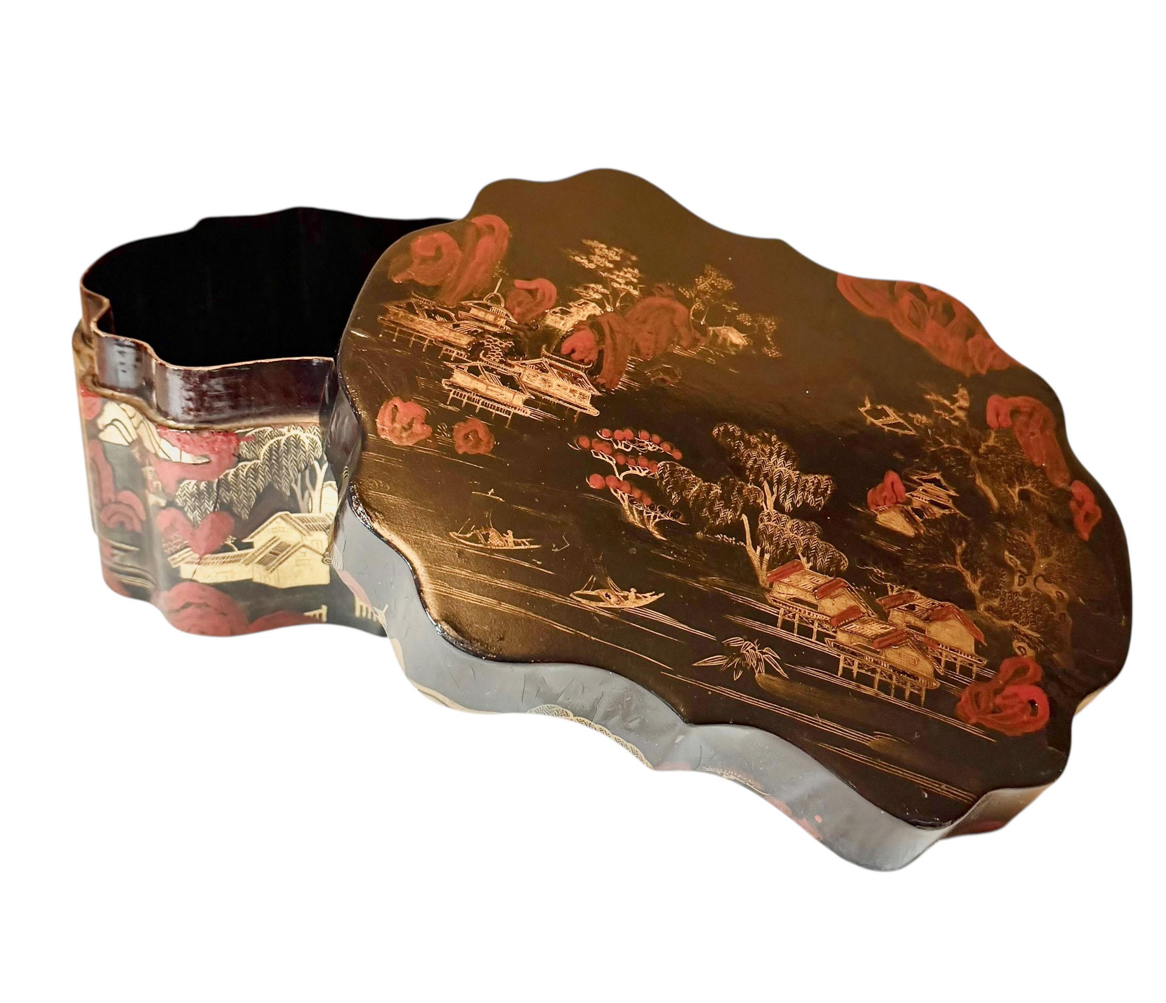 Chinese Chinoiserie Black Lacquer Box In Good Condition For Sale In Tampa, FL