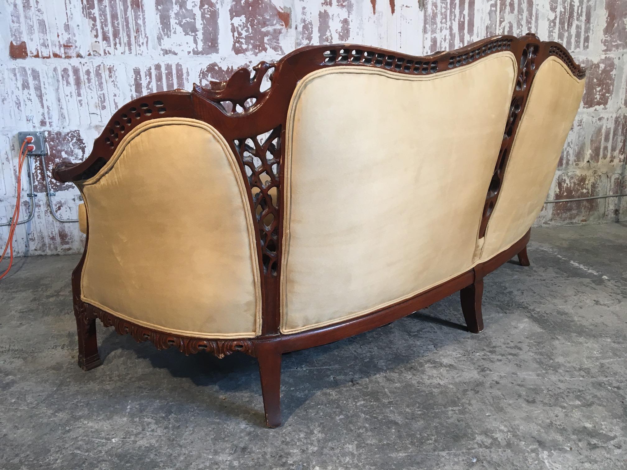 Mid-20th Century Chinese Chinoiserie Carved Wood Sofa