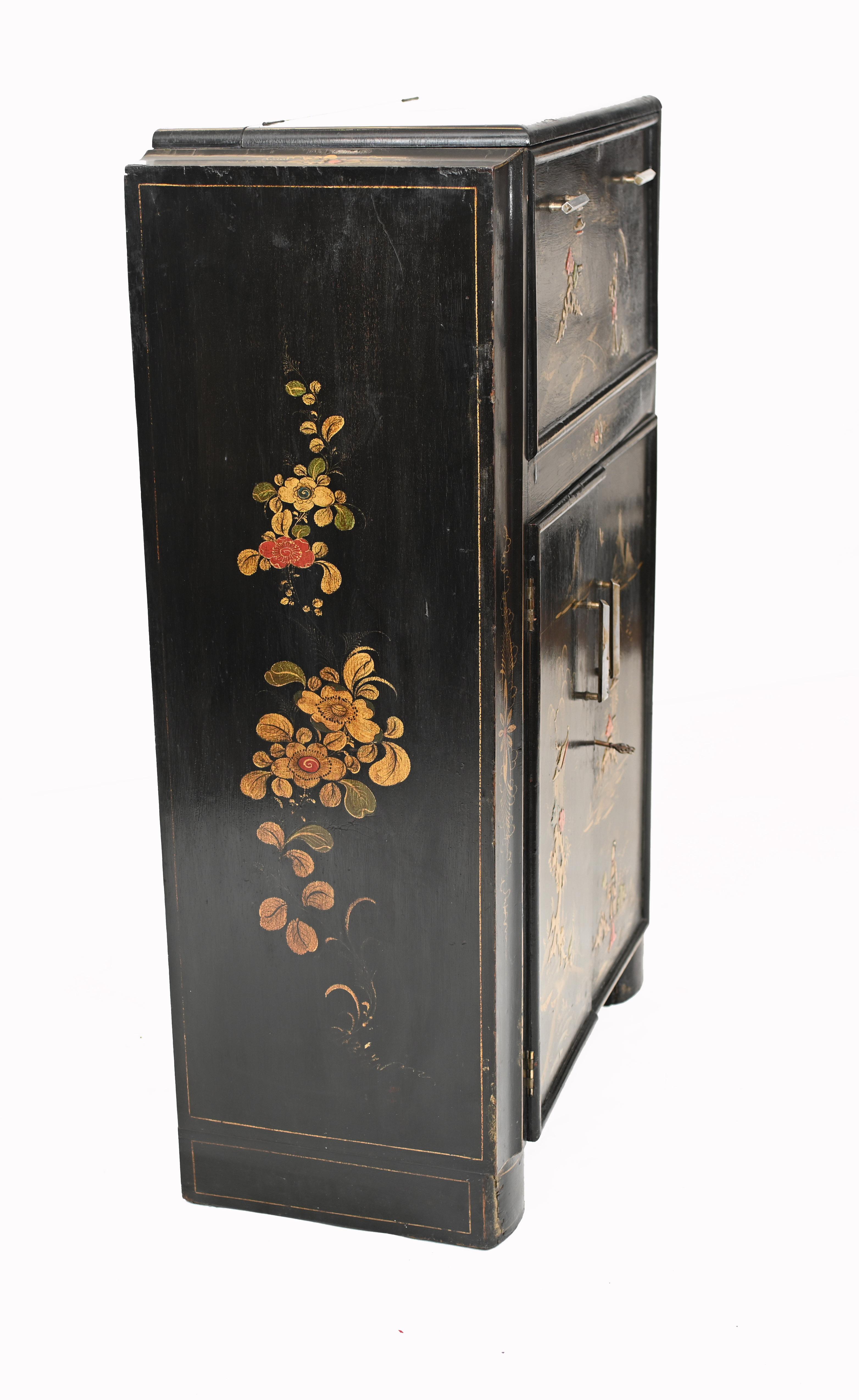 Chinese Chinoiserie Drinks Cabinet Lacquer Cocktail Chest, 1920 10