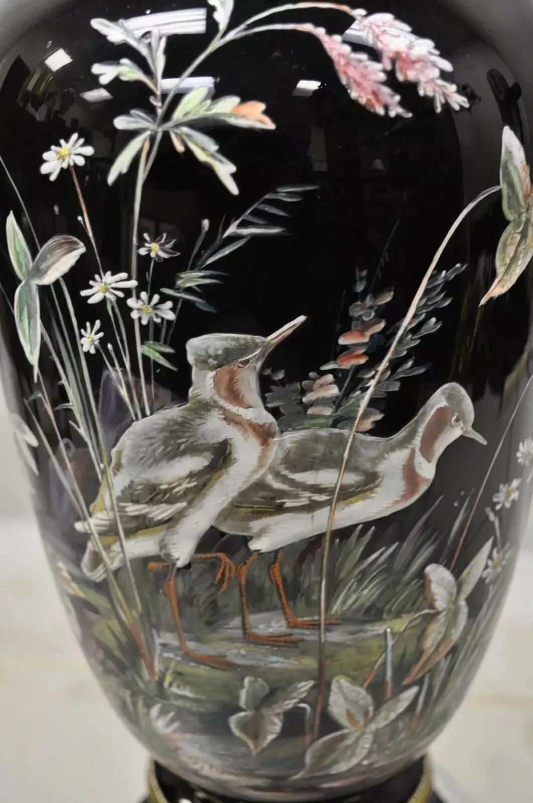 Cineserie Lampada da tavolo cinese Chinoiserie in porcellana ceramica nera Jardiniere Bird Painted in vendita