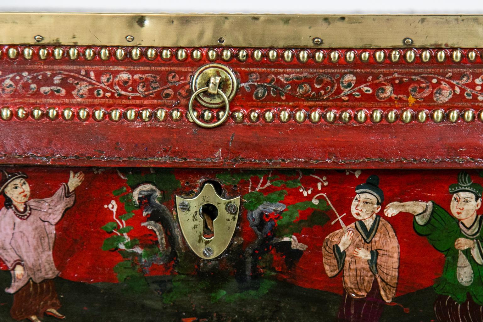 Chinese Chinoiserie Trunk 1