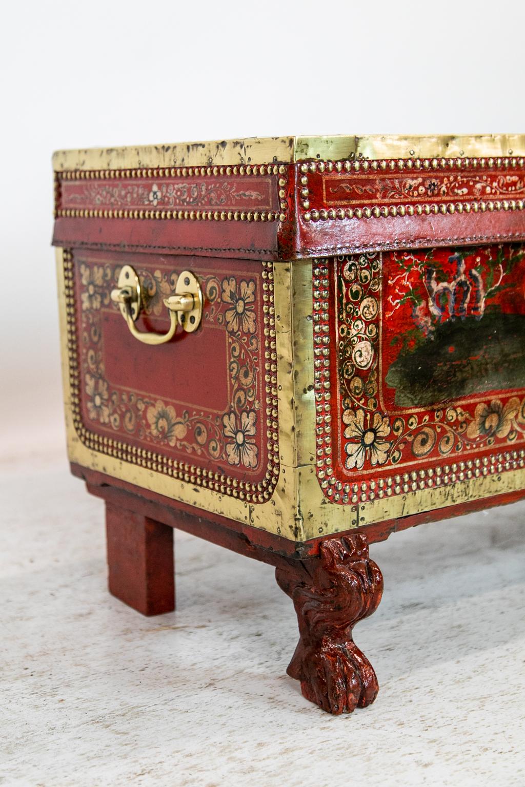 Chinese Chinoiserie Trunk 2