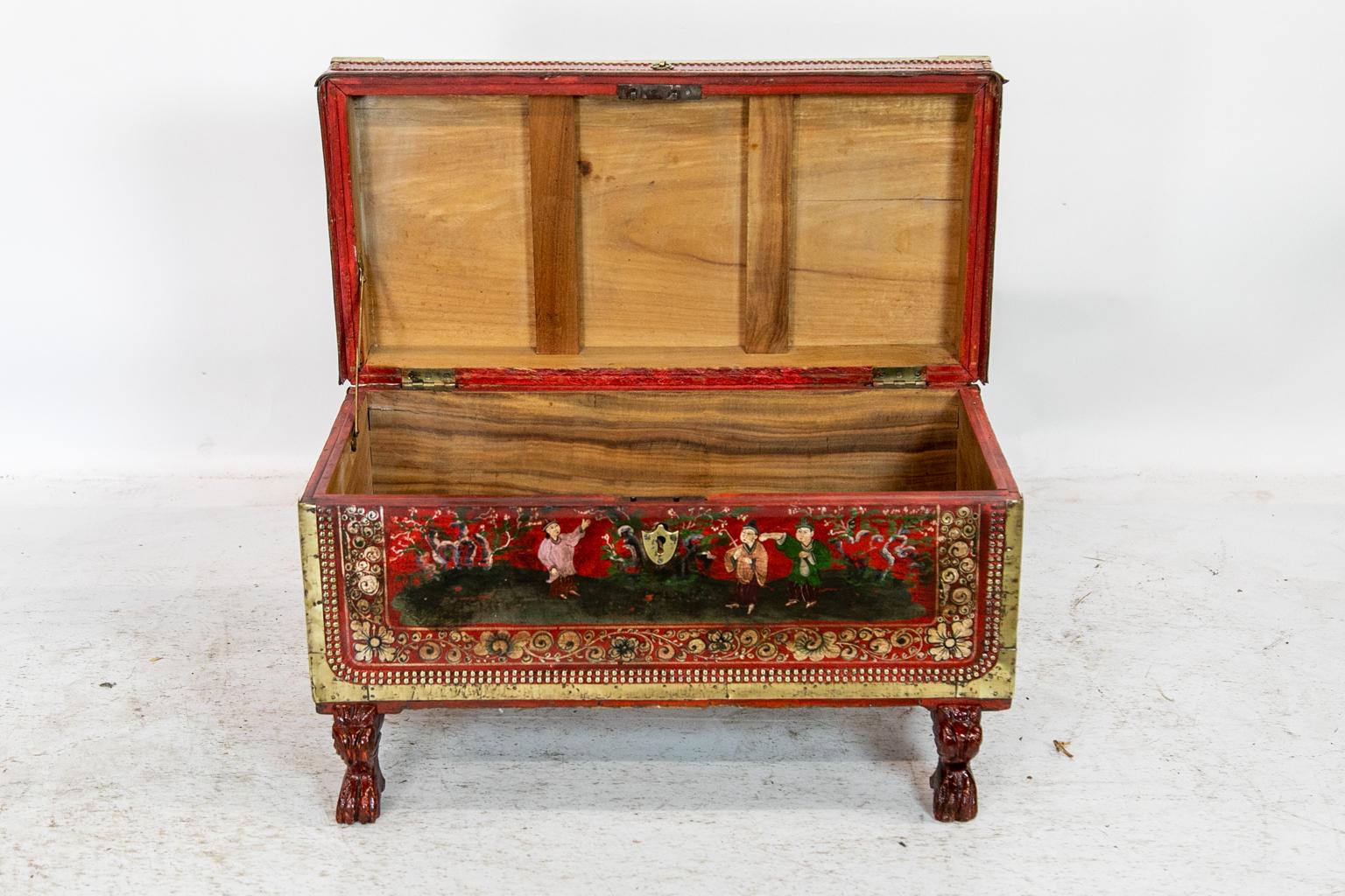 Chinese Chinoiserie Trunk 3