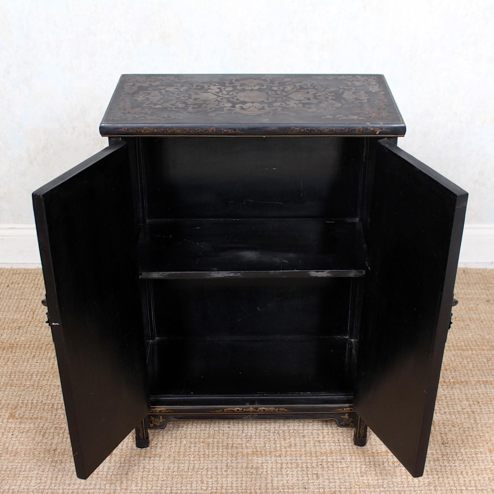 Chinese Chinoiserie Lacquered Cabinet Ebonized Oriental 8