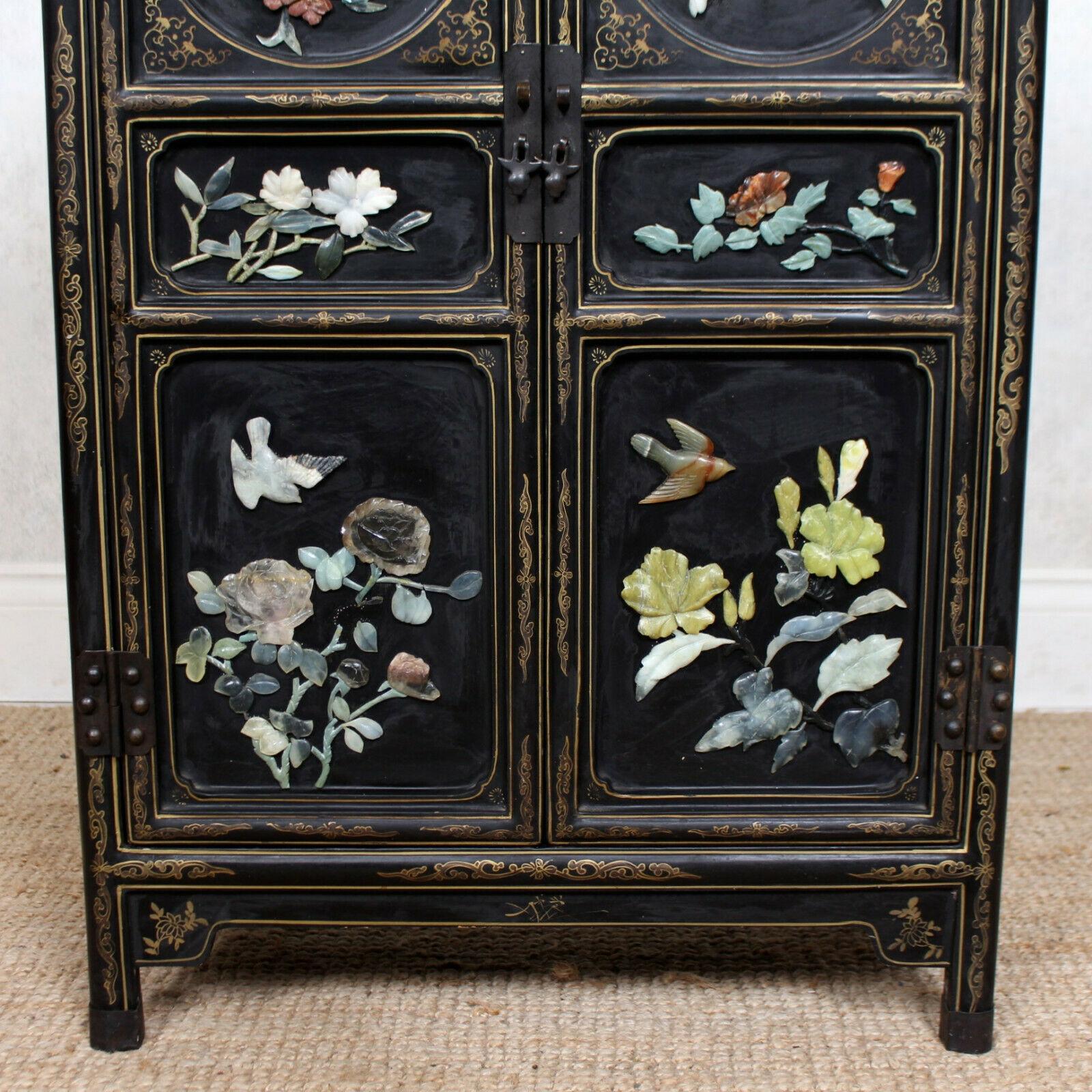 Chinese Chinoiserie Lacquered Cabinet Ebonized Oriental In Good Condition In Newcastle upon Tyne, GB