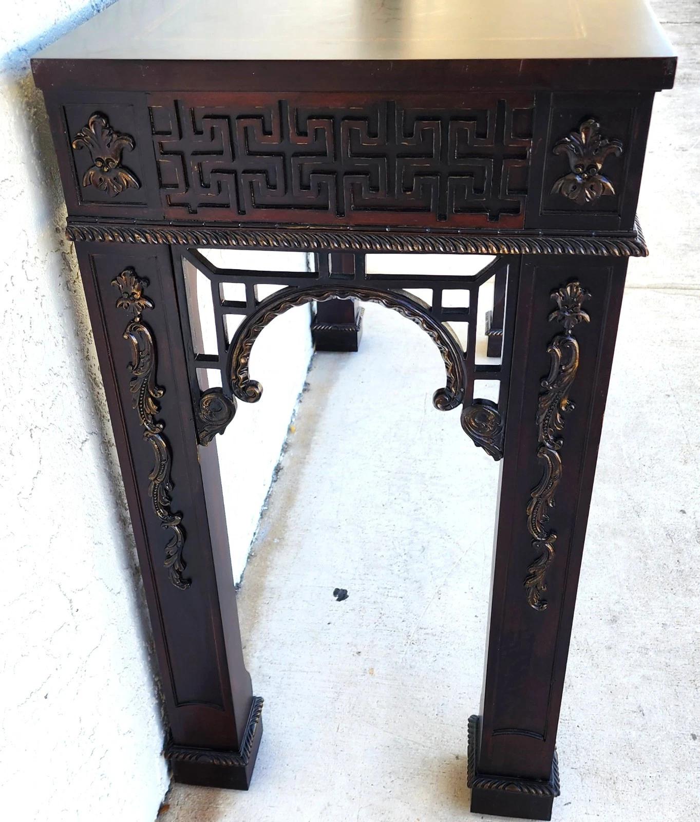 Consola Chippendale china Tallado en venta