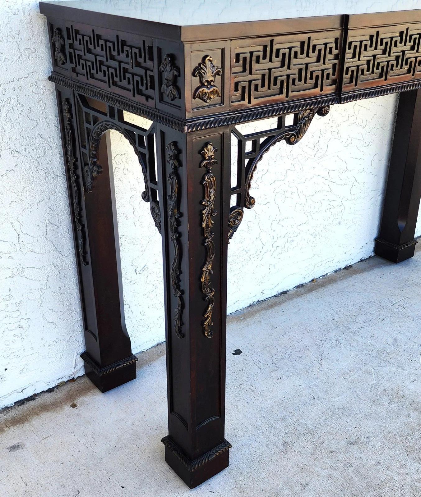 Consola Chippendale china en Bueno estado para la venta en Lake Worth, FL
